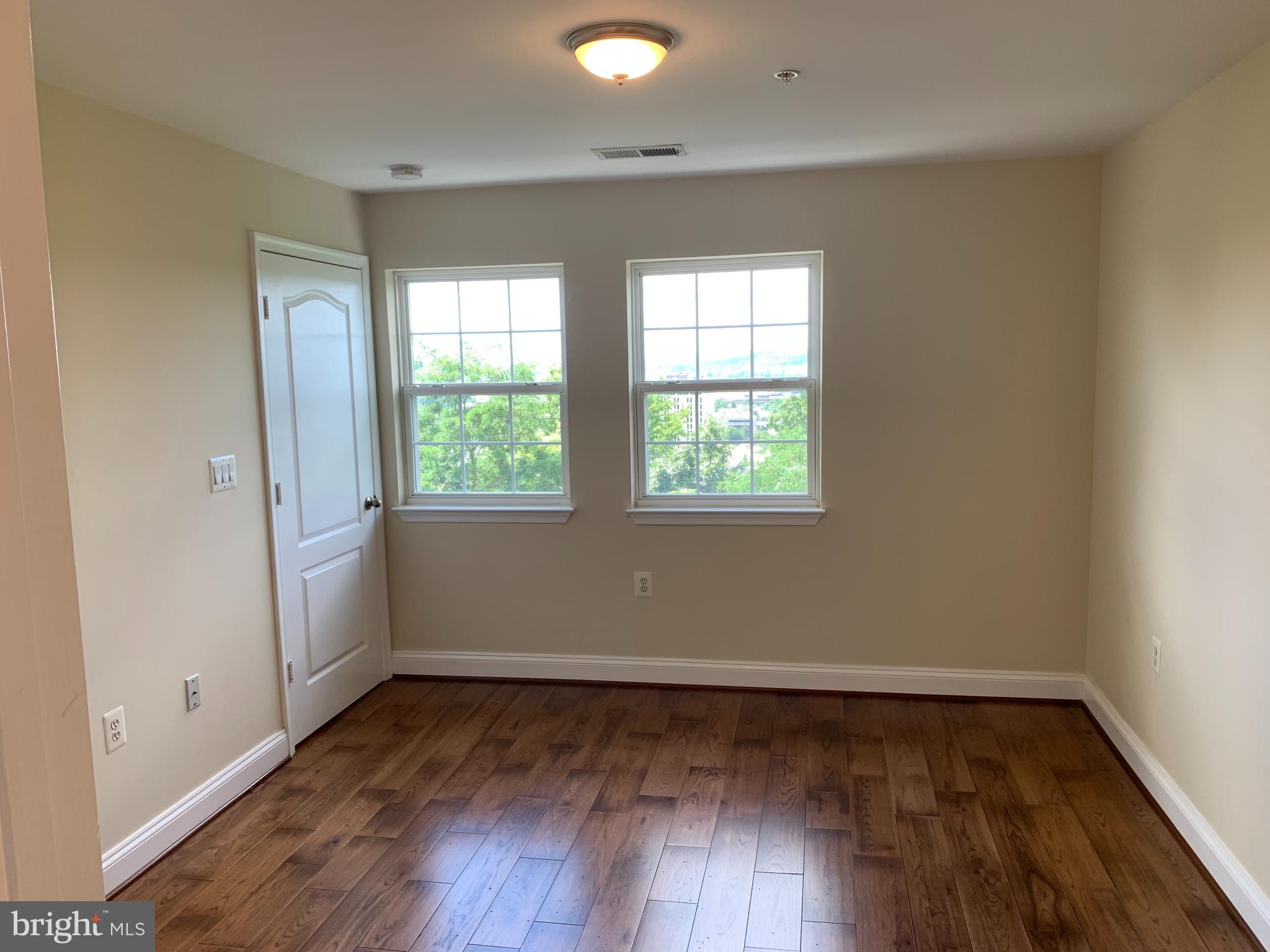 HIGH VIEW AT HUNT VALLEY - Residential Lease