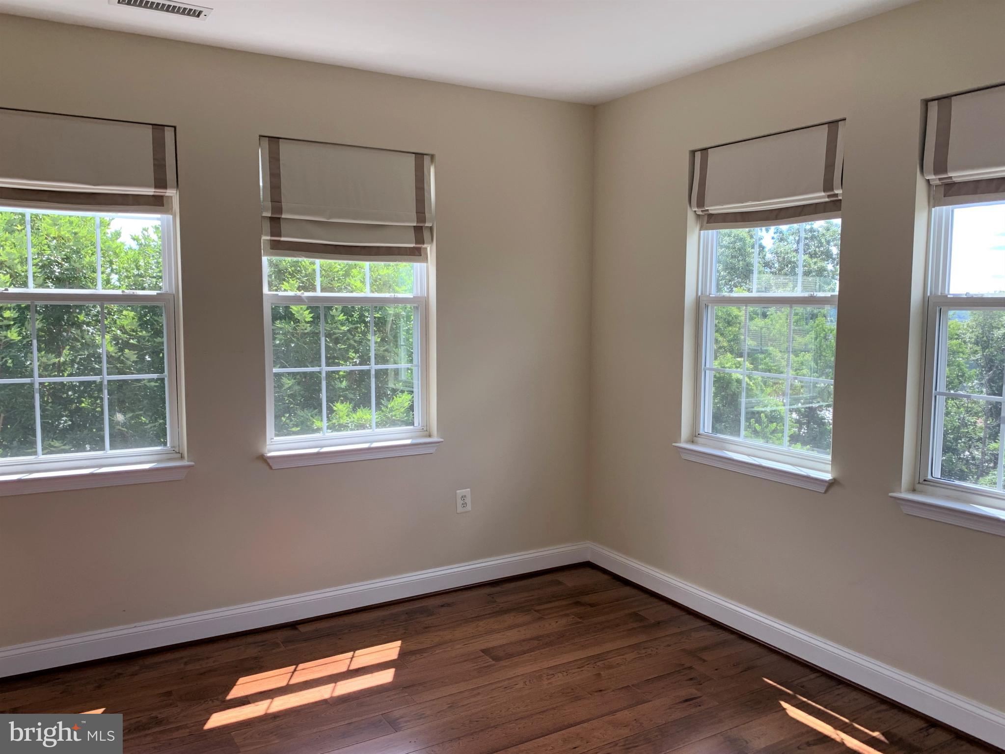 HIGH VIEW AT HUNT VALLEY - Residential Lease