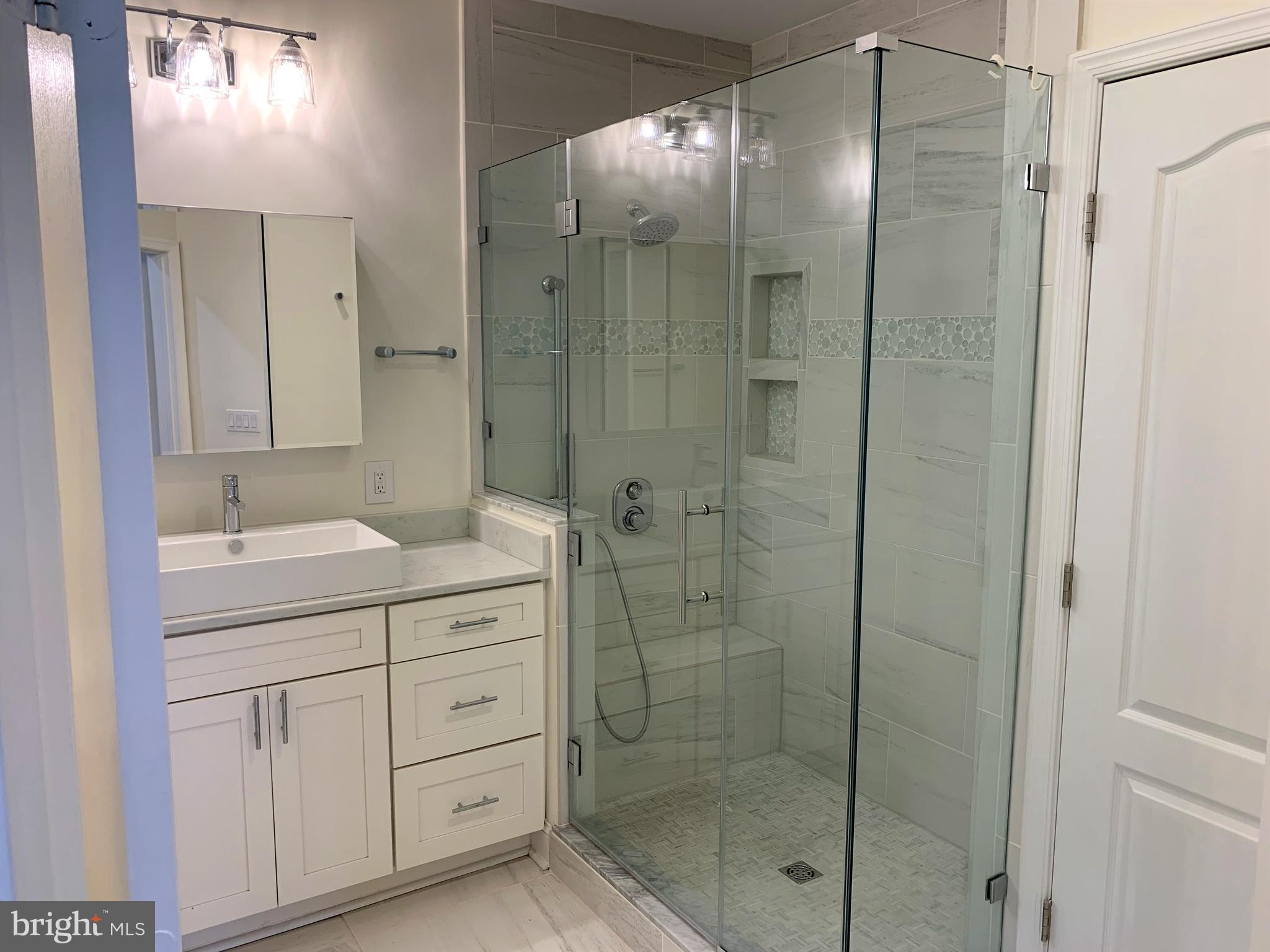 HIGH VIEW AT HUNT VALLEY - Residential Lease