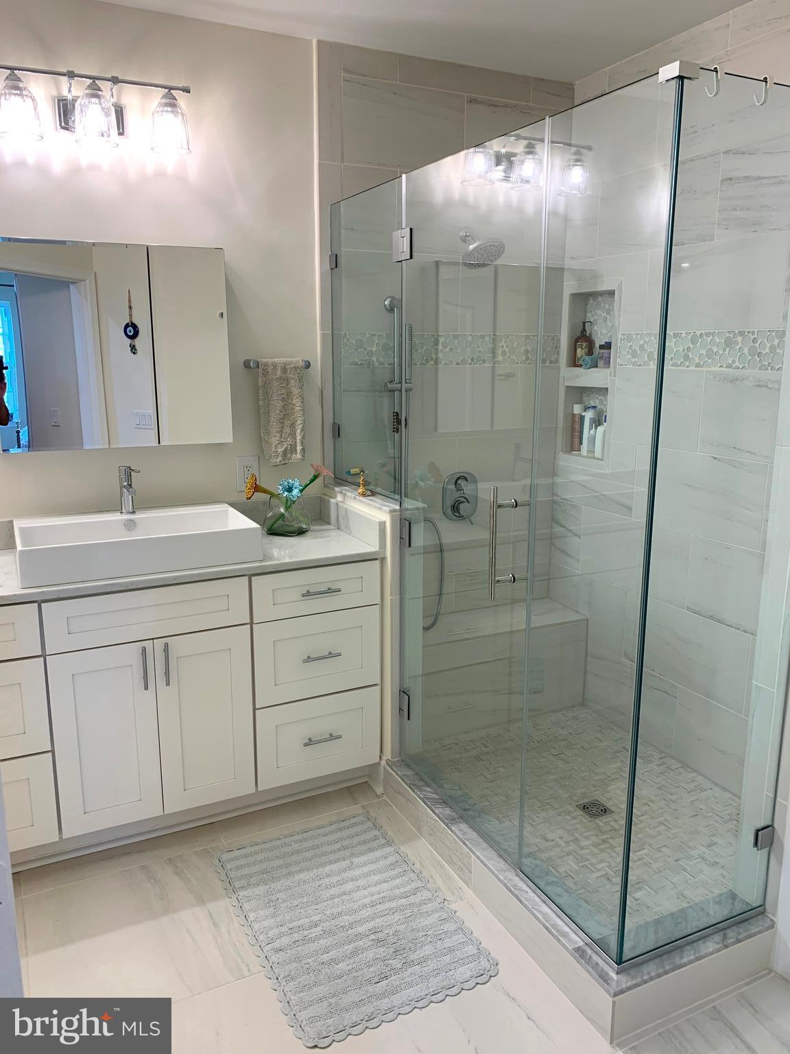 HIGH VIEW AT HUNT VALLEY - Residential Lease