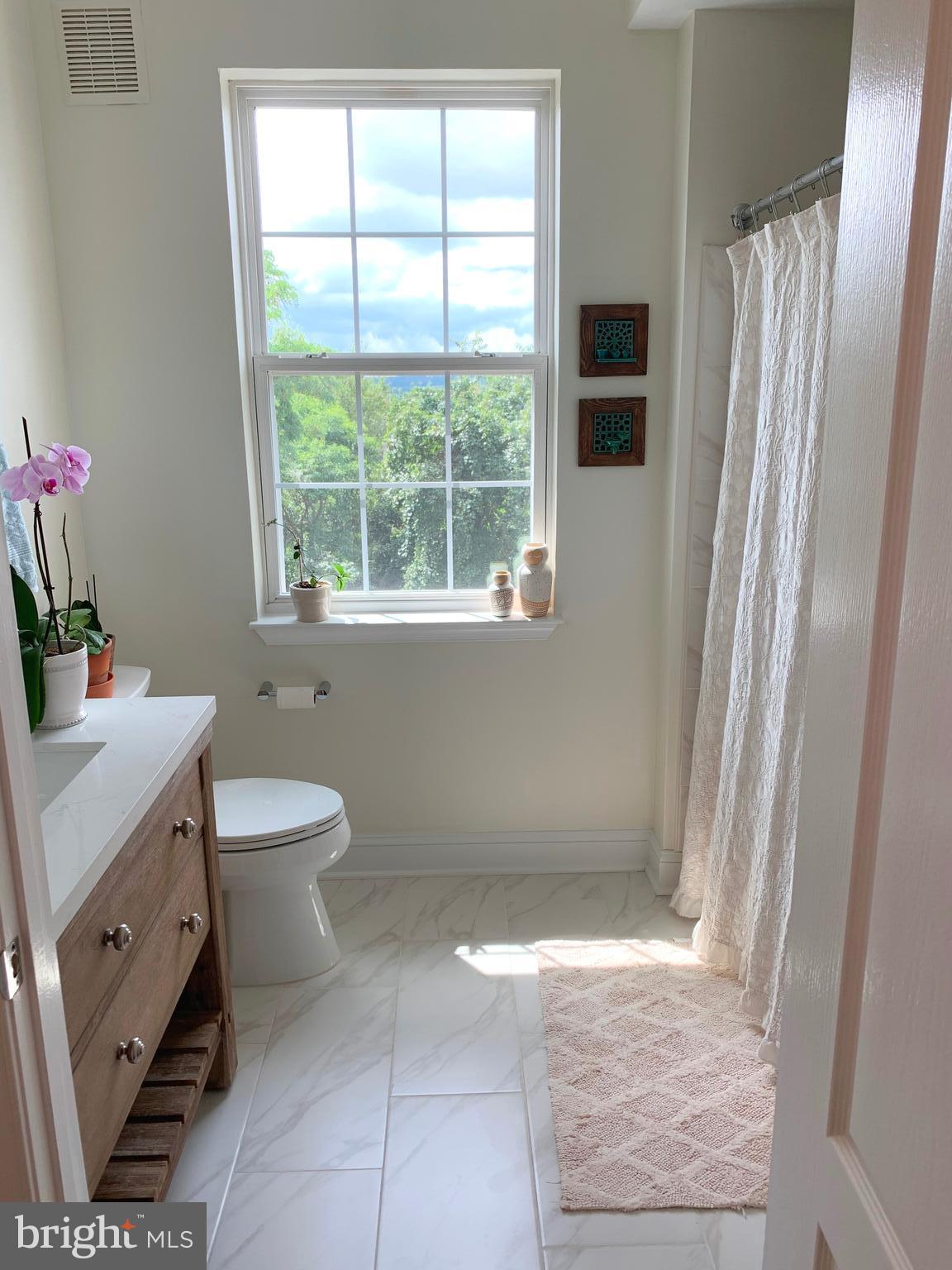 HIGH VIEW AT HUNT VALLEY - Residential Lease