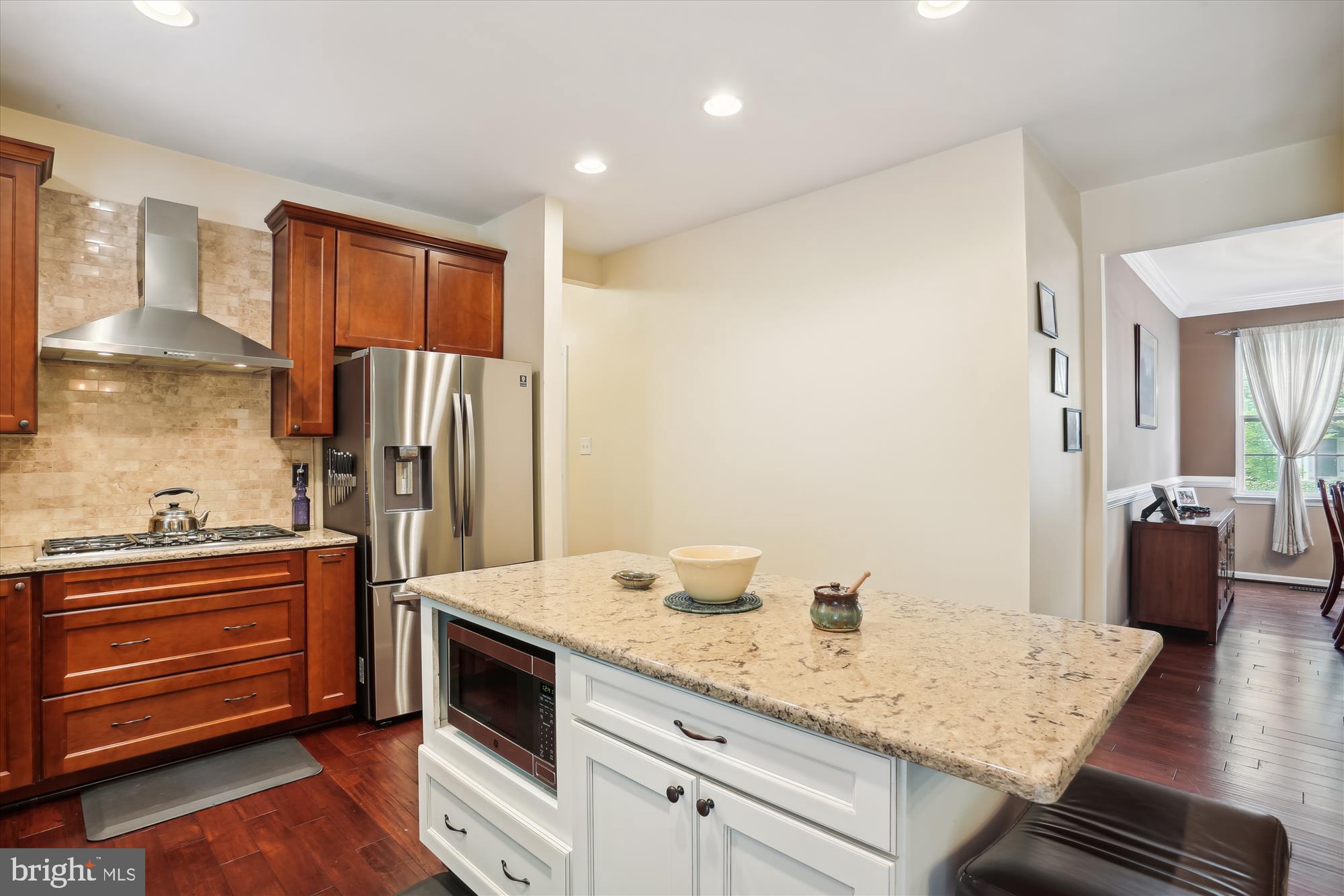 VILLAGE OF RIVER HILL - Residential