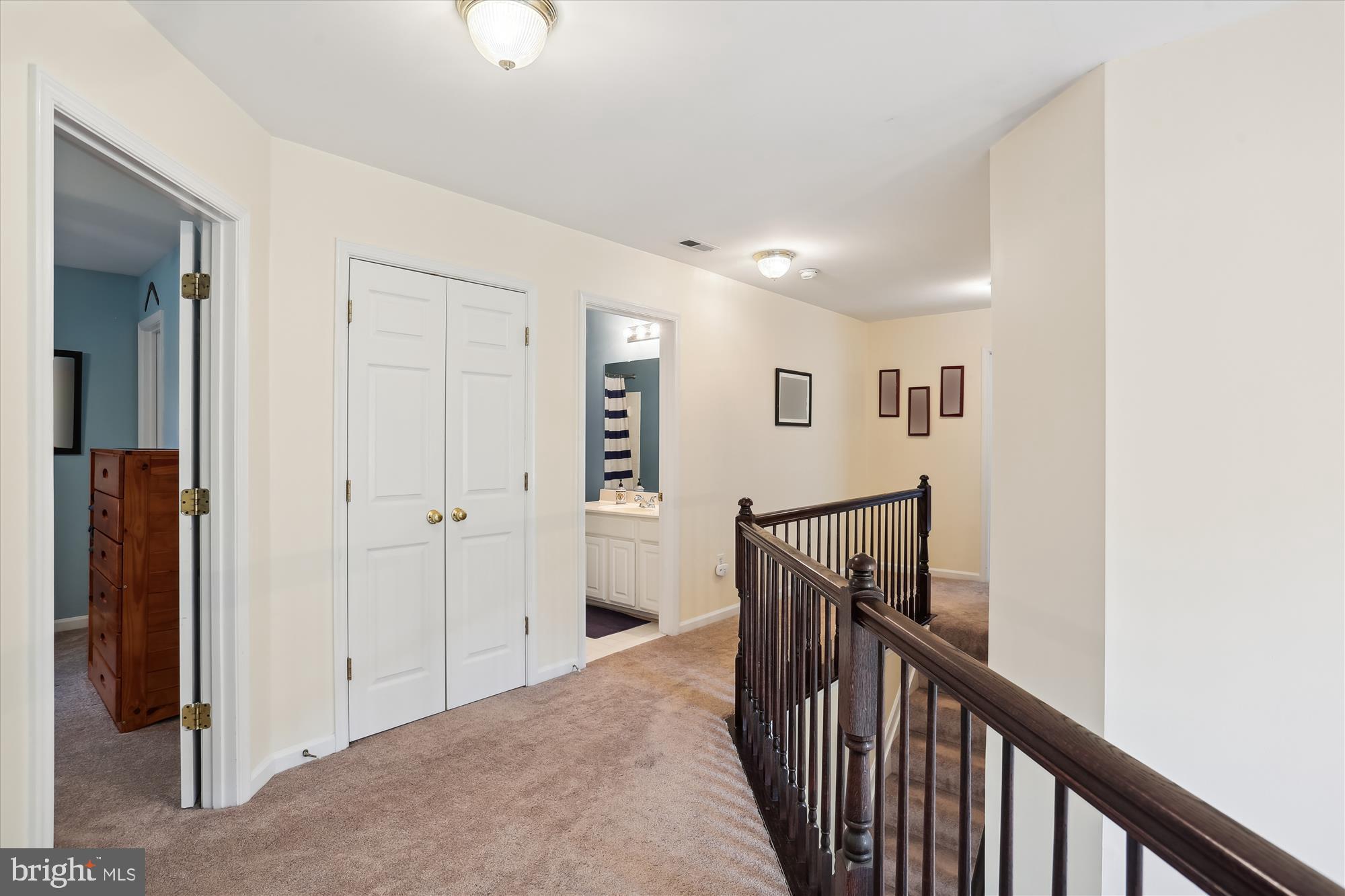 VILLAGE OF RIVER HILL - Residential