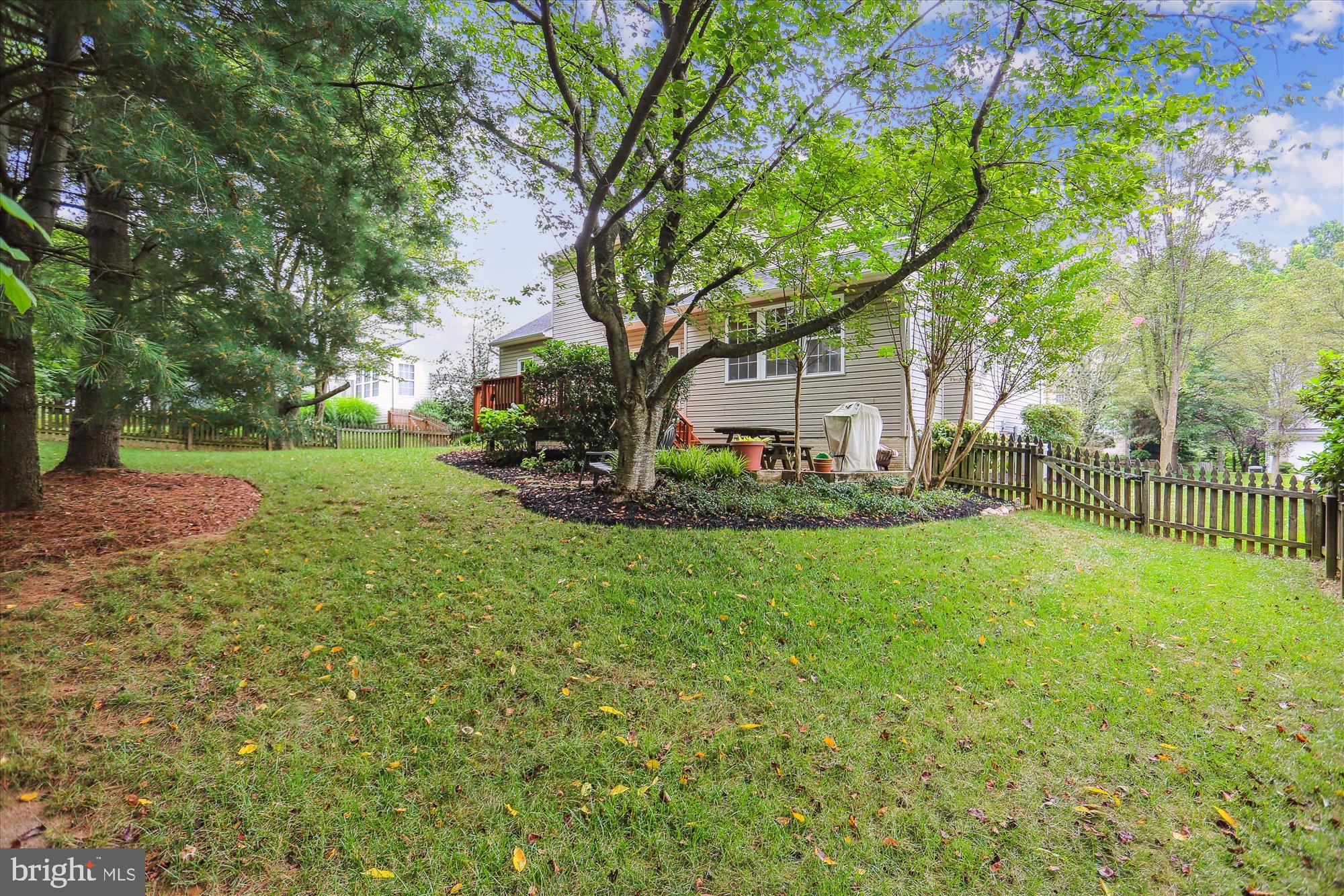 VILLAGE OF RIVER HILL - Residential