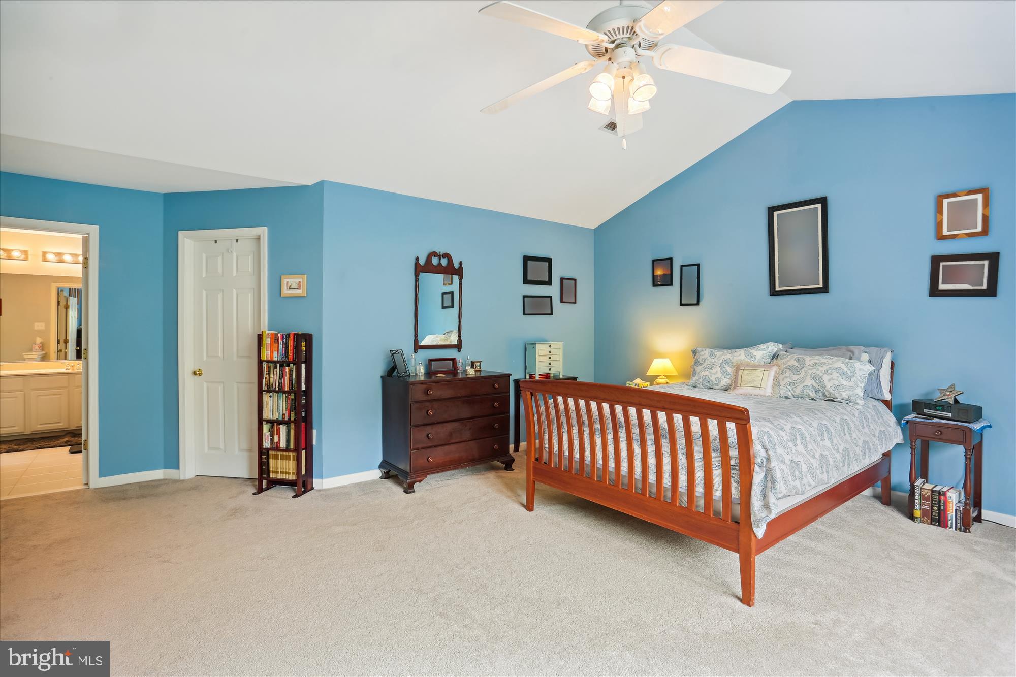 VILLAGE OF RIVER HILL - Residential