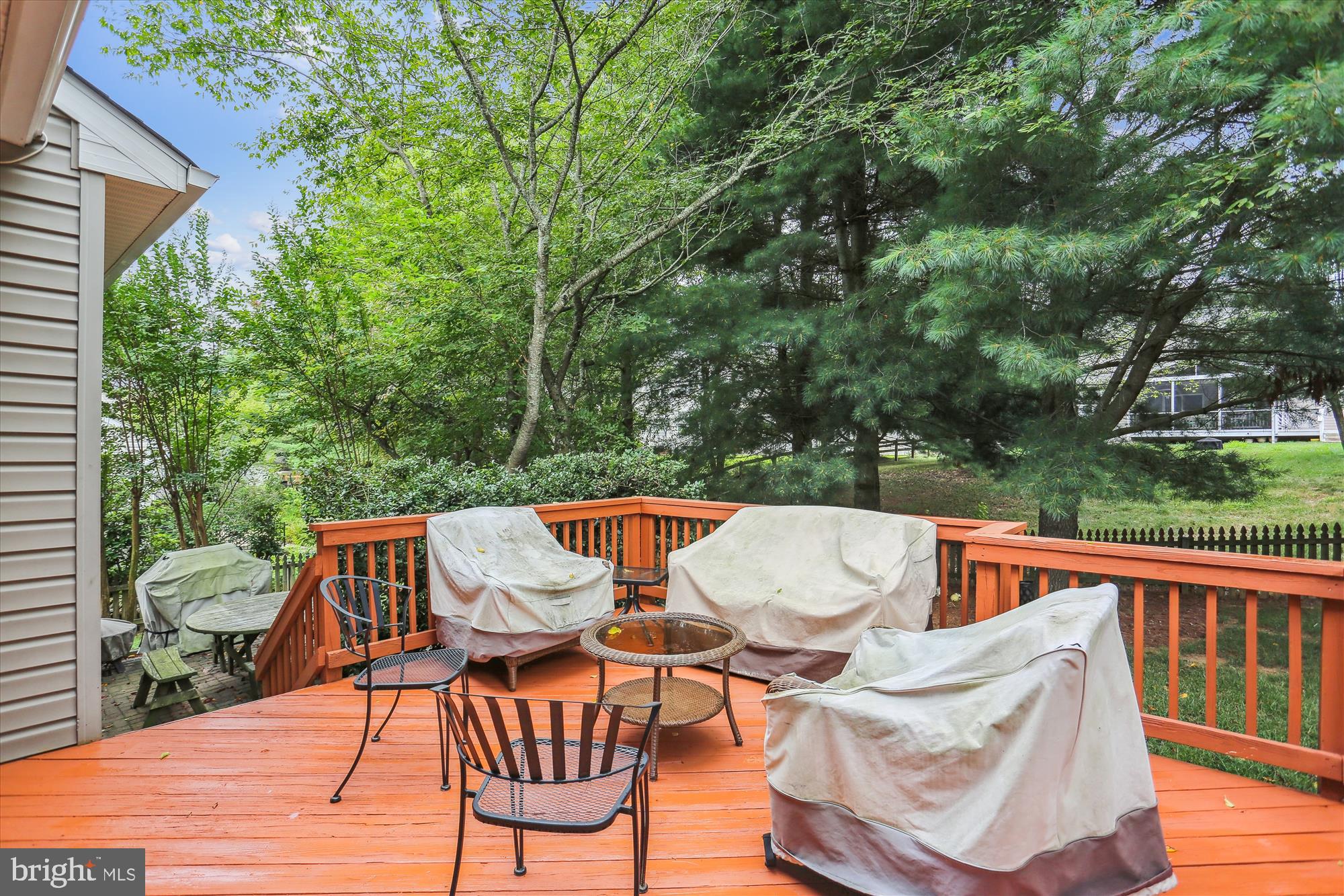 VILLAGE OF RIVER HILL - Residential