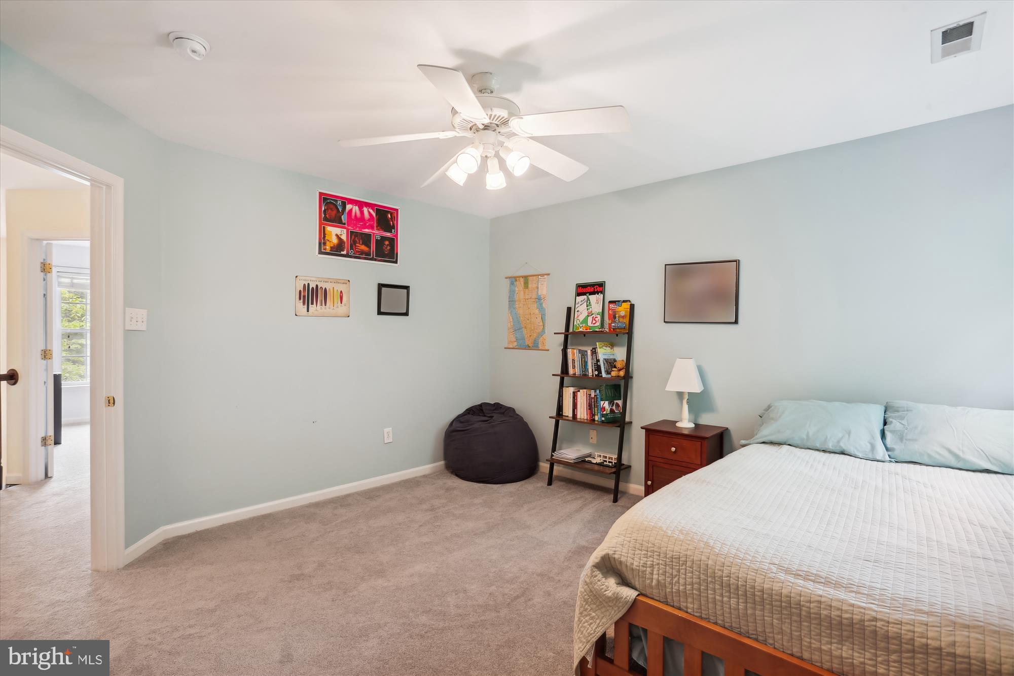 VILLAGE OF RIVER HILL - Residential