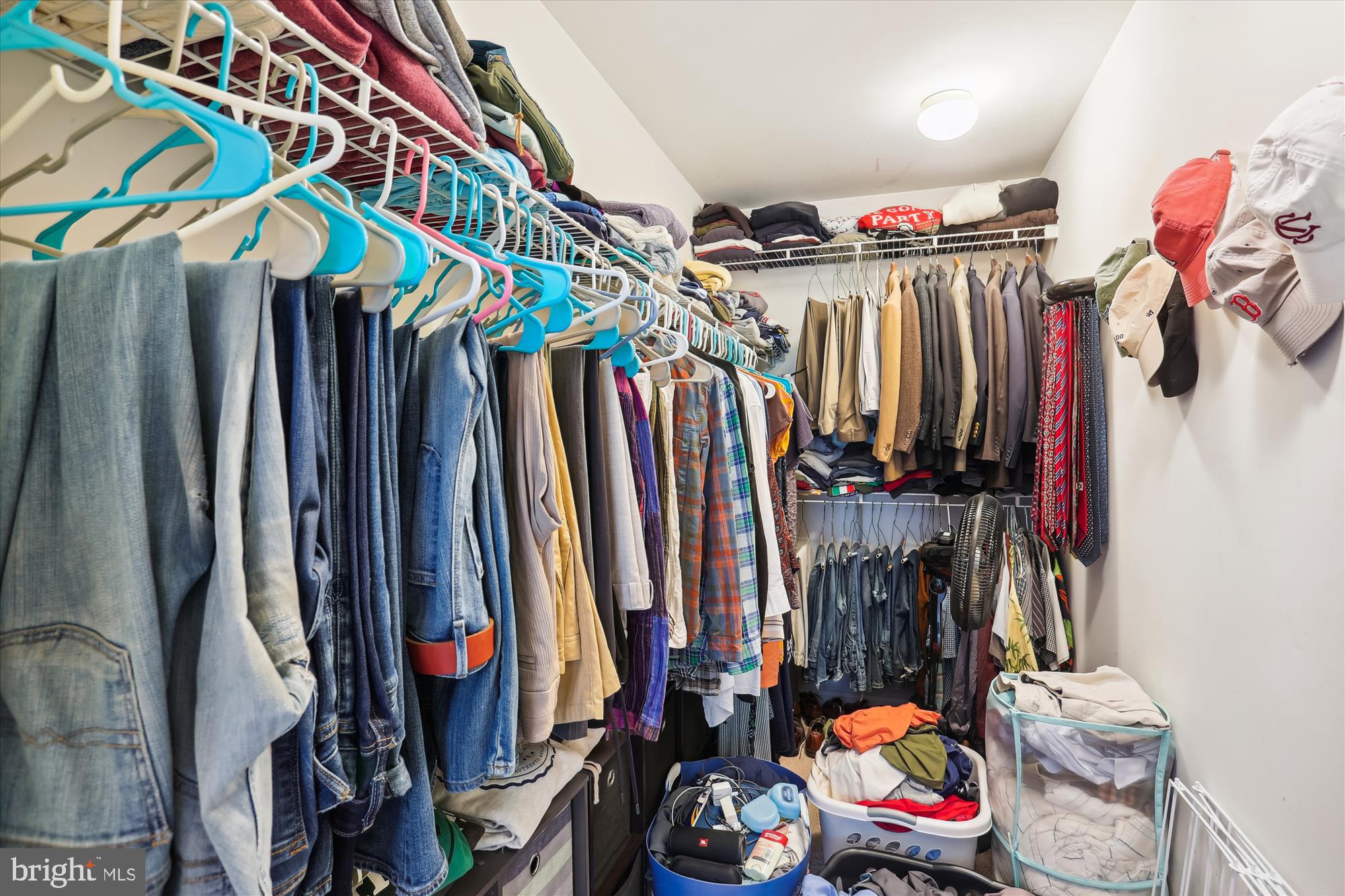 VILLAGE OF RIVER HILL - Residential