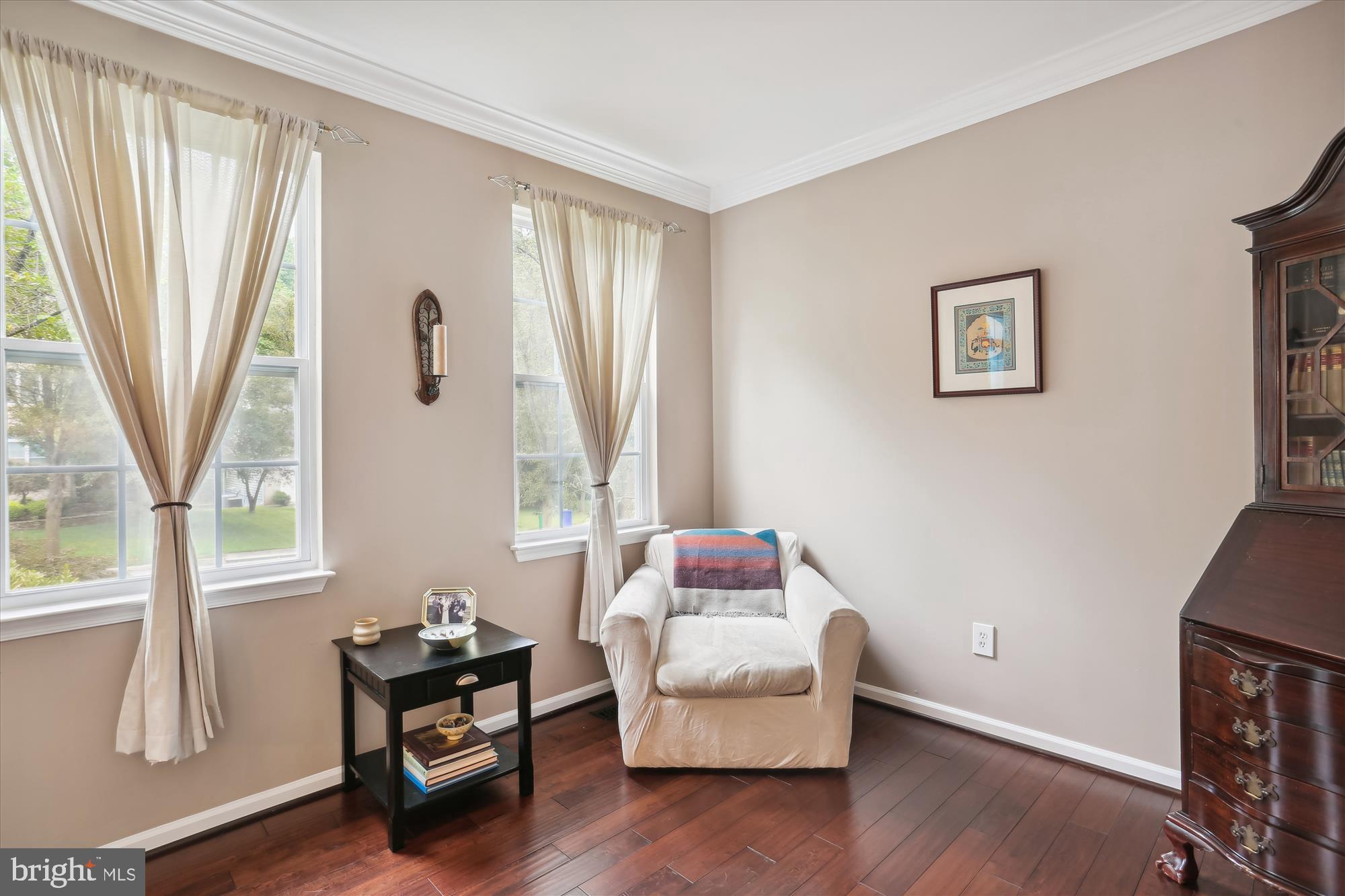 VILLAGE OF RIVER HILL - Residential