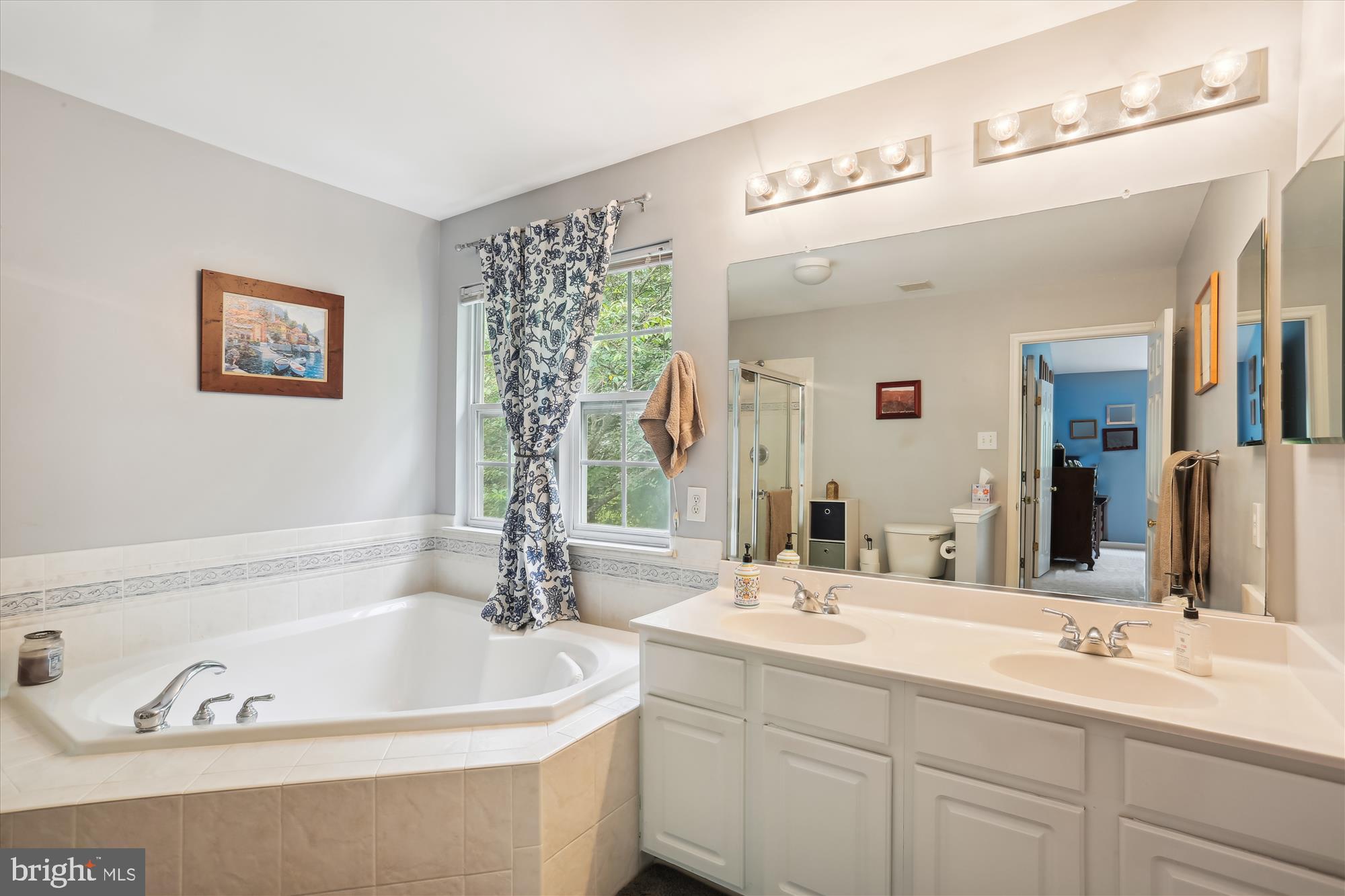 VILLAGE OF RIVER HILL - Residential