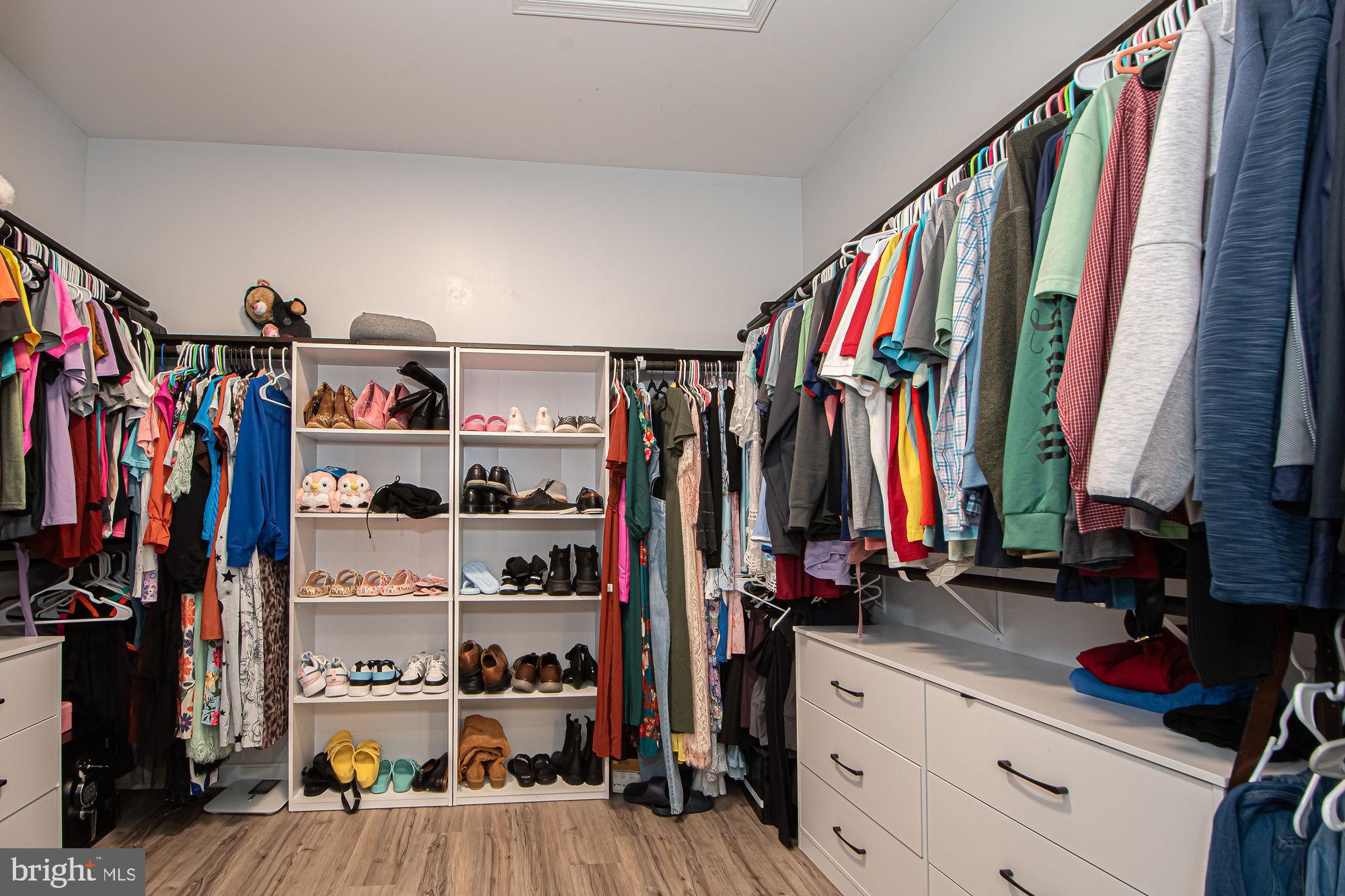 SOUTHERN HILLS - Residential