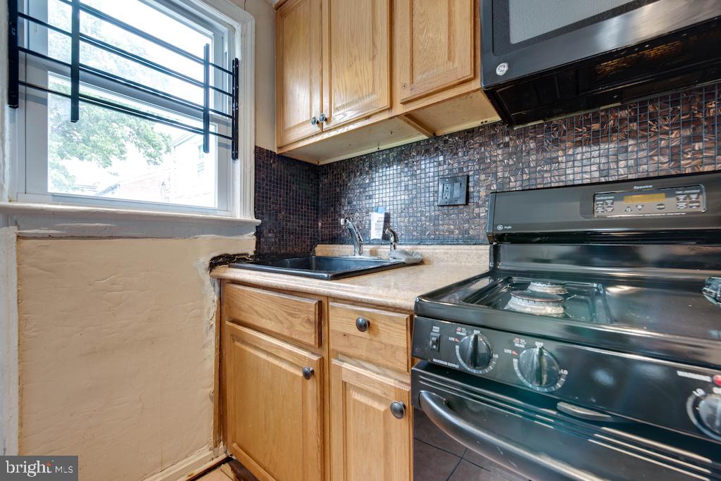 IVERSON VILLAGE CONDO - Residential