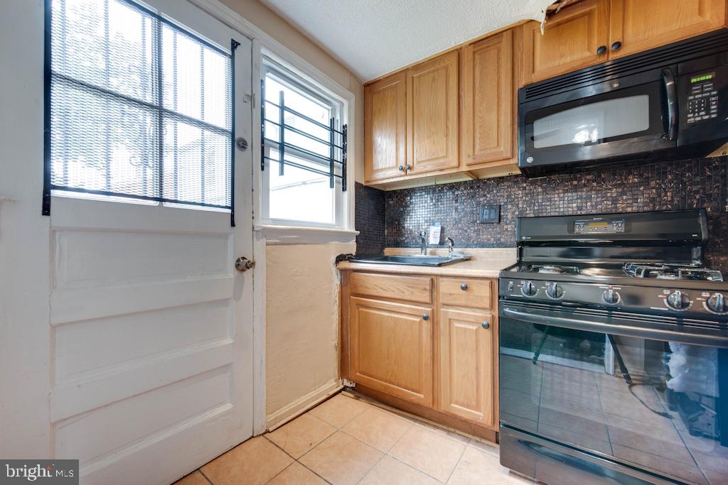 IVERSON VILLAGE CONDO - Residential
