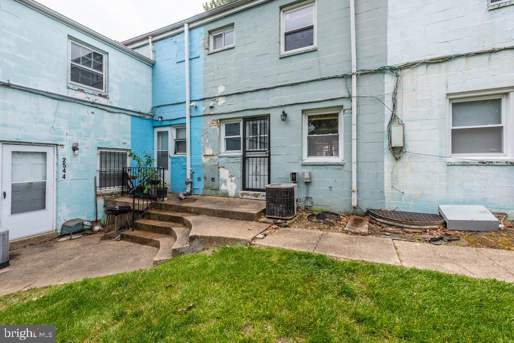 IVERSON VILLAGE CONDO - Residential