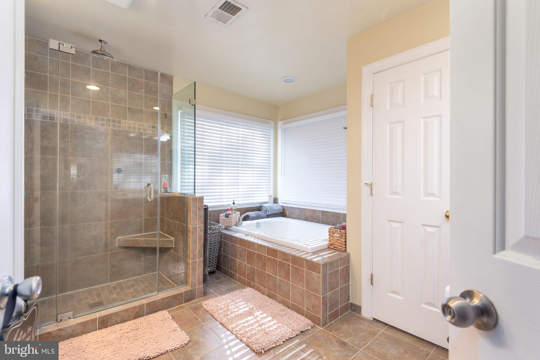 HOLLY BROOK/SPRINGVALE - Residential