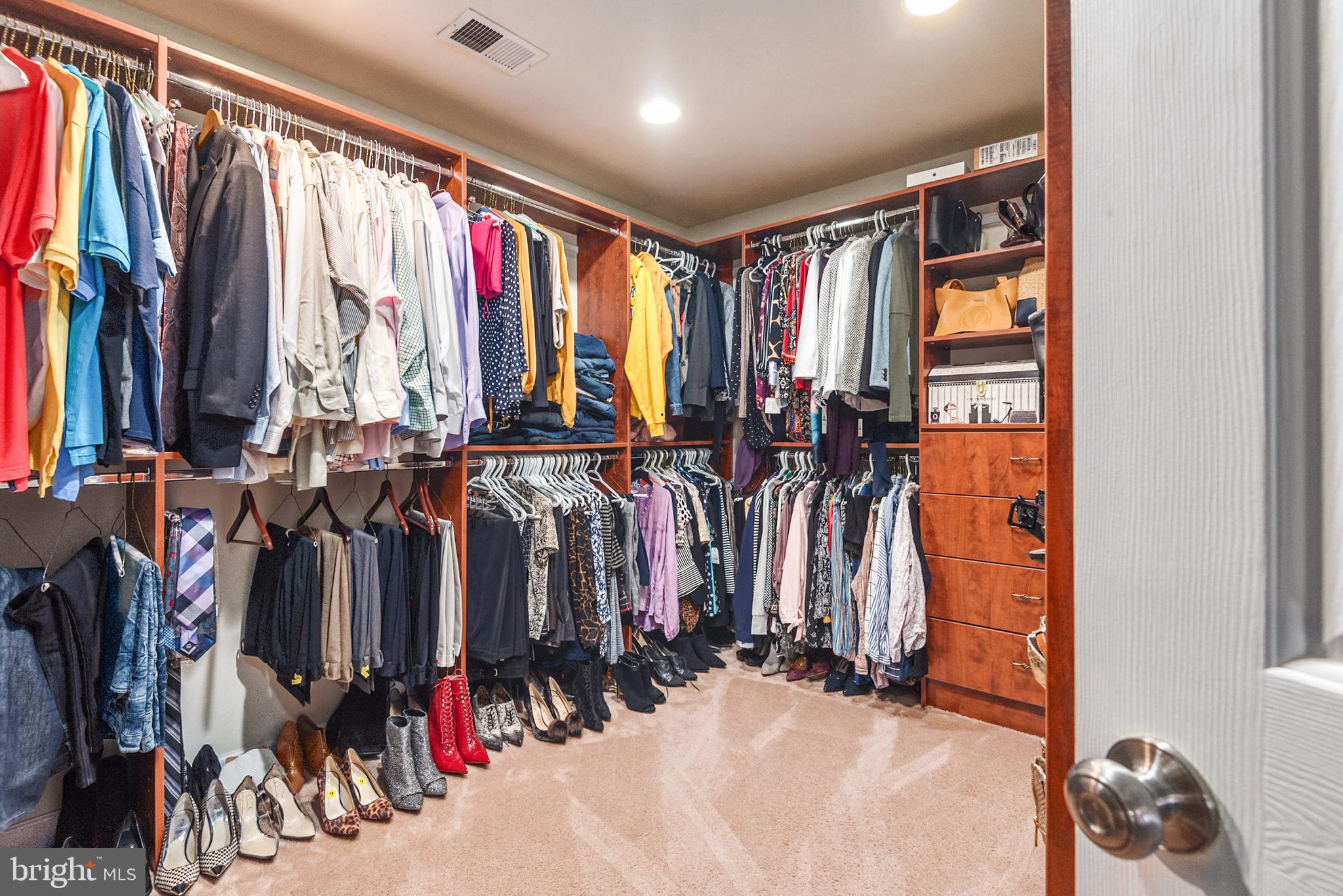 HOLLY BROOK/SPRINGVALE - Residential