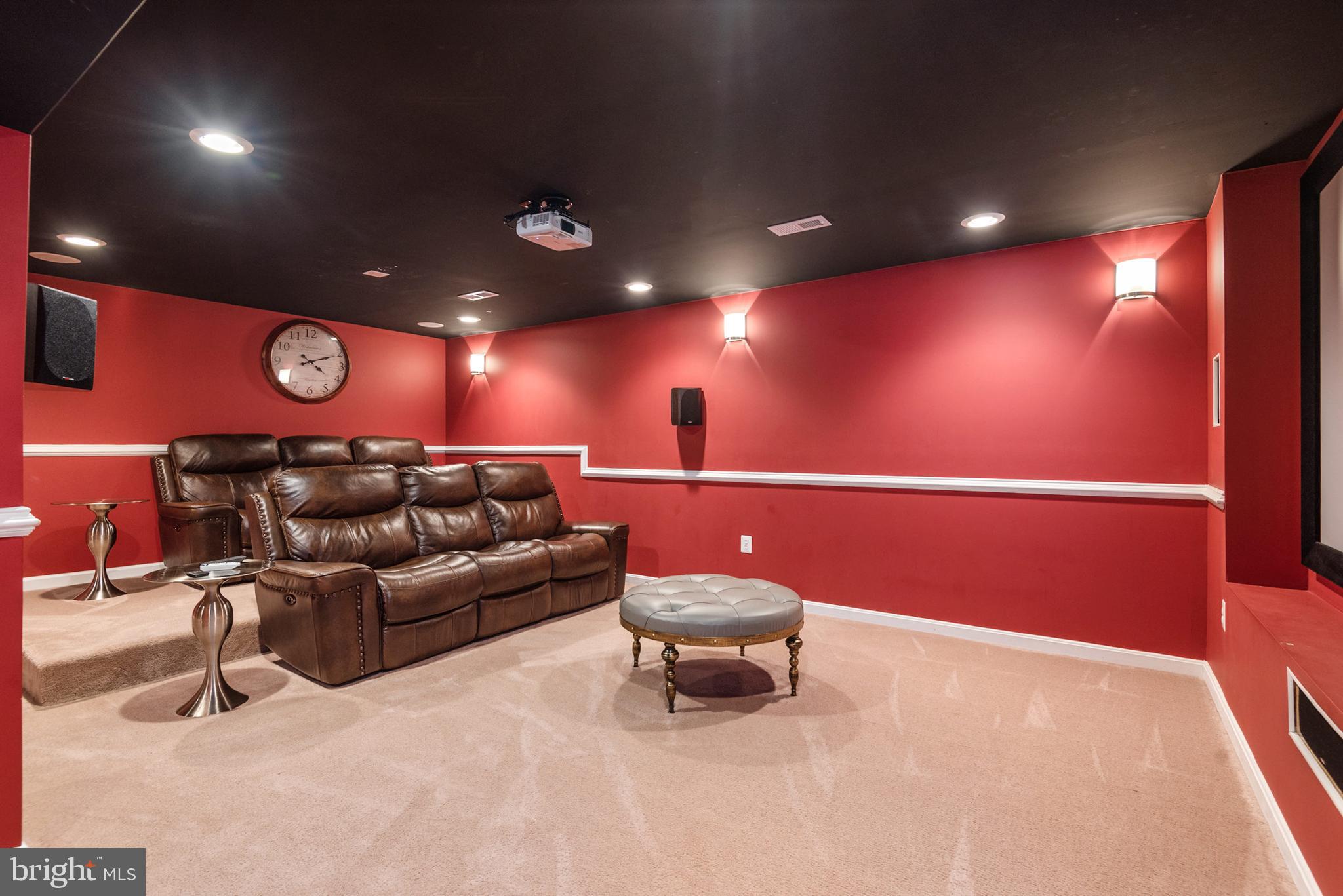 HOLLY BROOK/SPRINGVALE - Residential