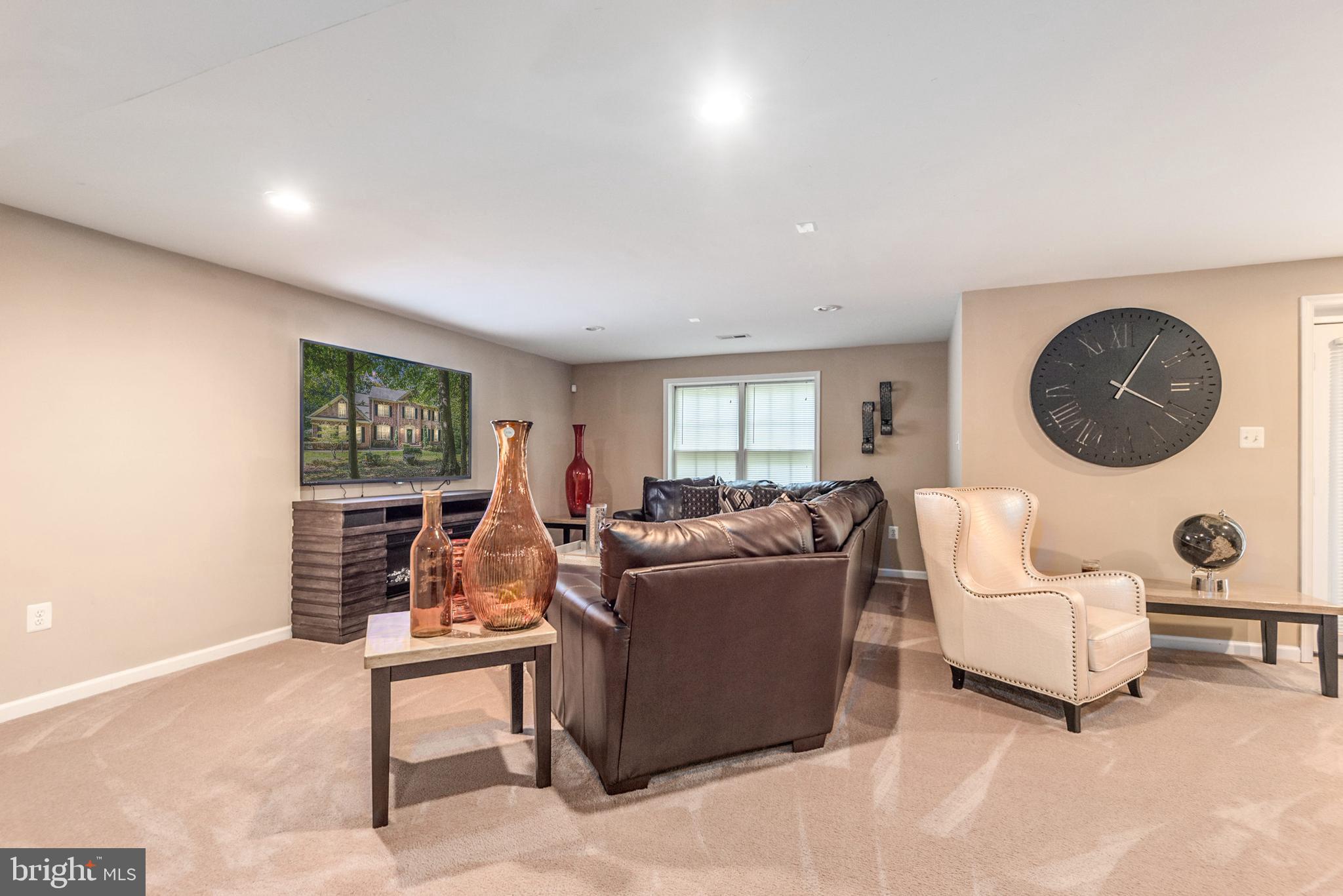 HOLLY BROOK/SPRINGVALE - Residential