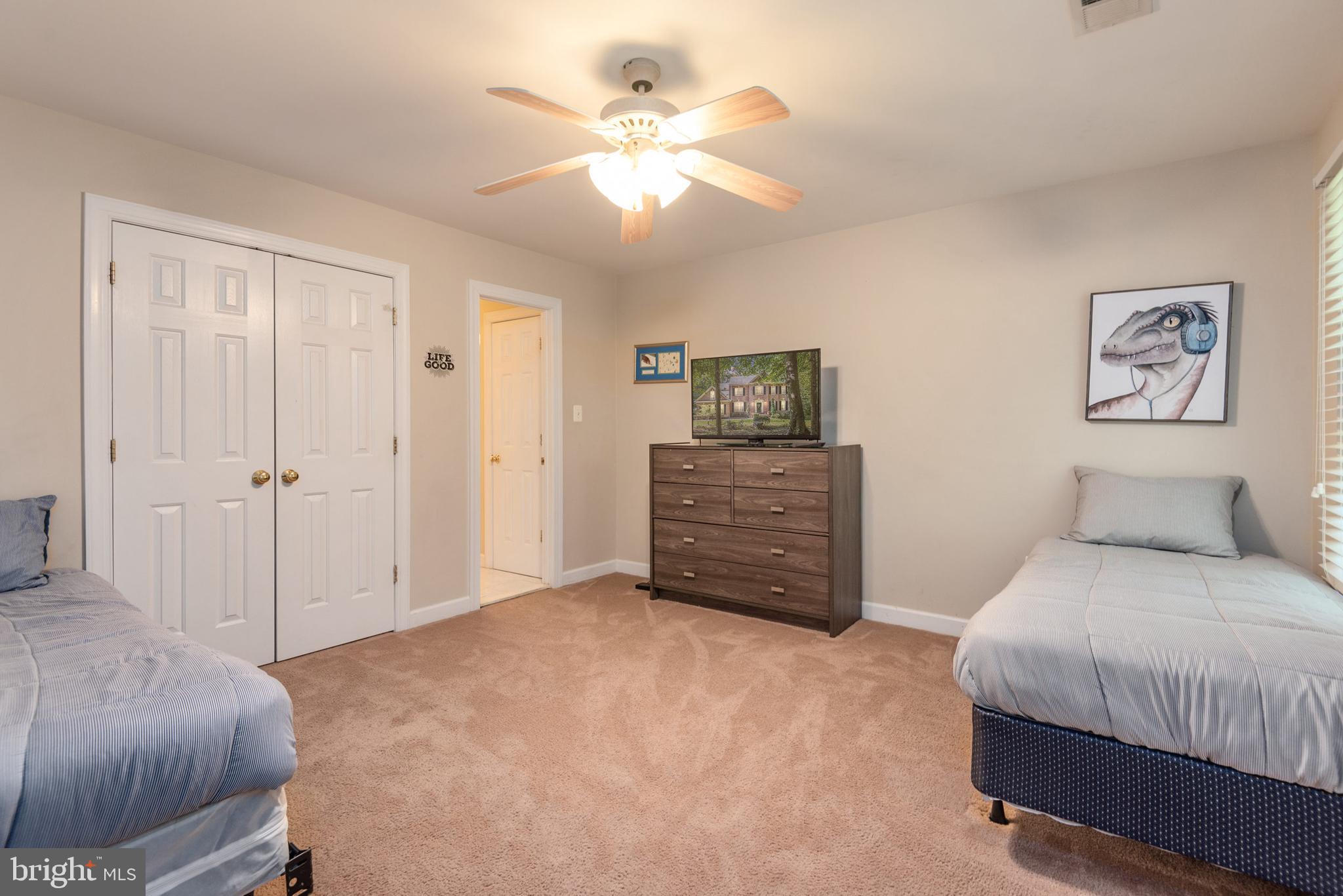 HOLLY BROOK/SPRINGVALE - Residential