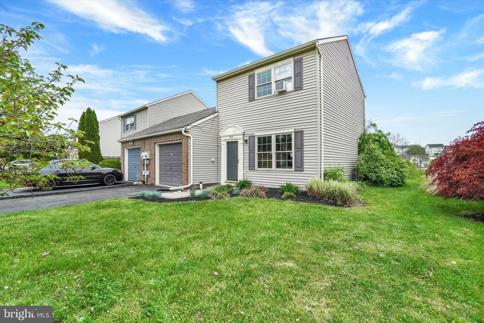 3419 GLEN HOLLOW DRIVE