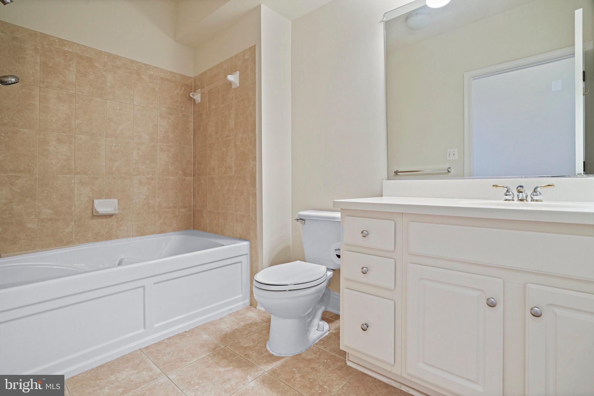 KING FARM BAILEYS COMMON - Residential