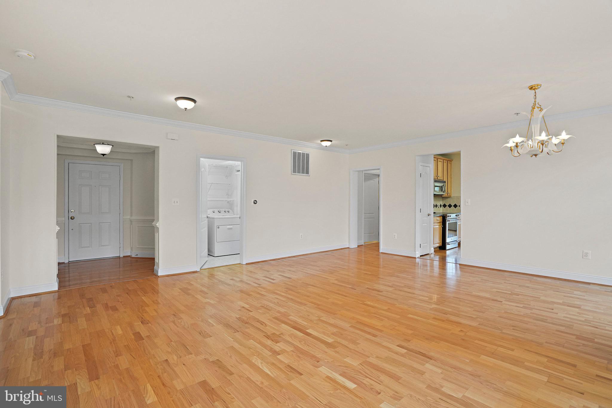 KING FARM BAILEYS COMMON - Residential