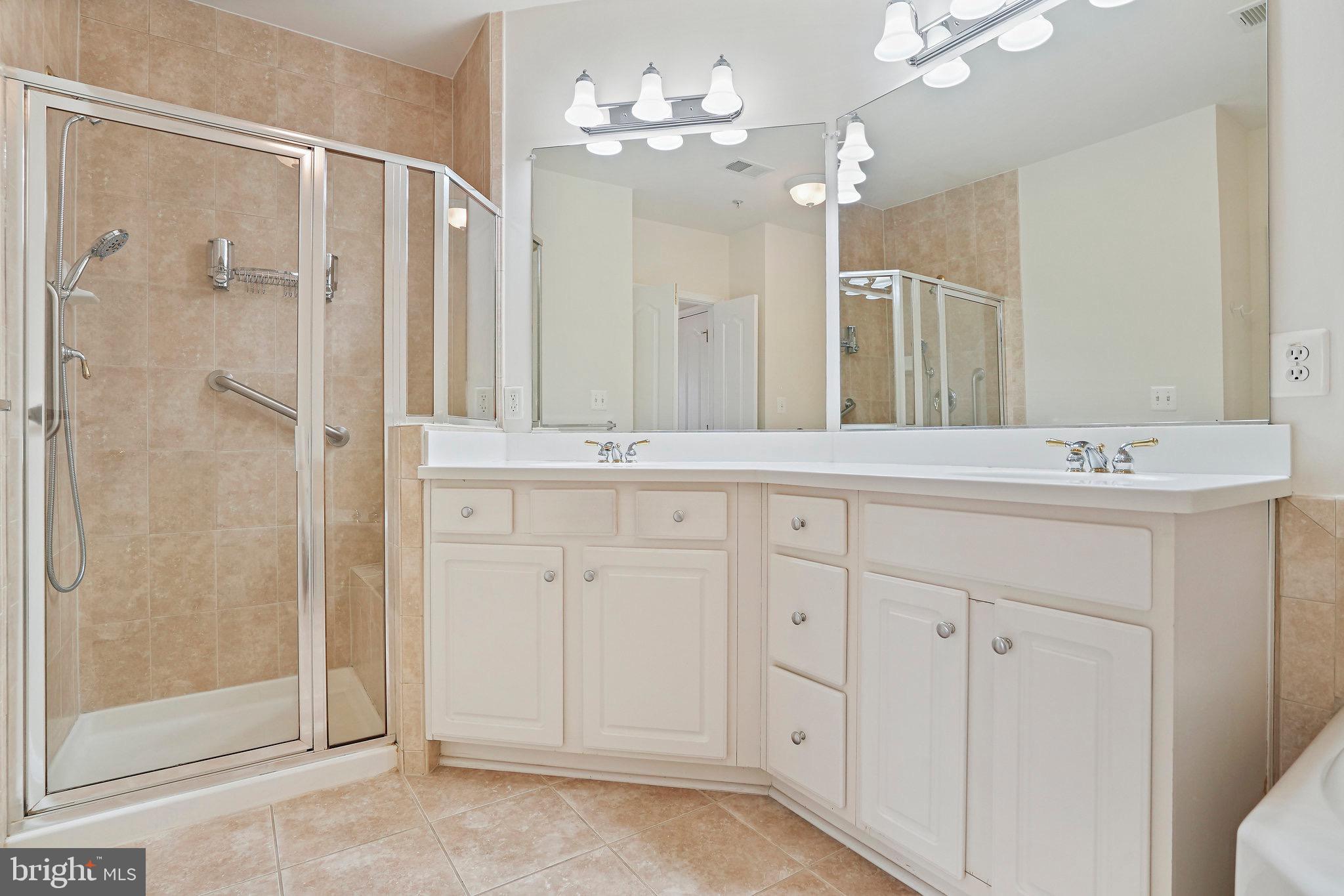 KING FARM BAILEYS COMMON - Residential