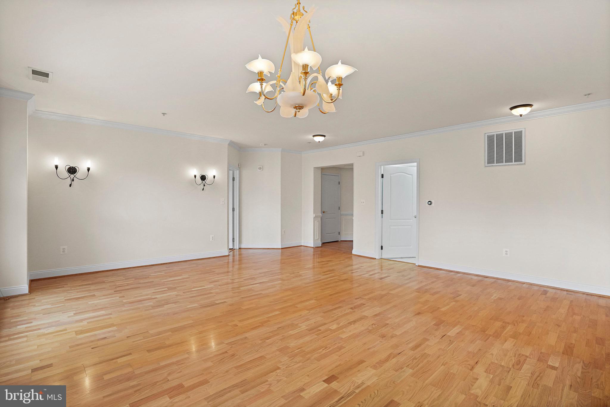 KING FARM BAILEYS COMMON - Residential