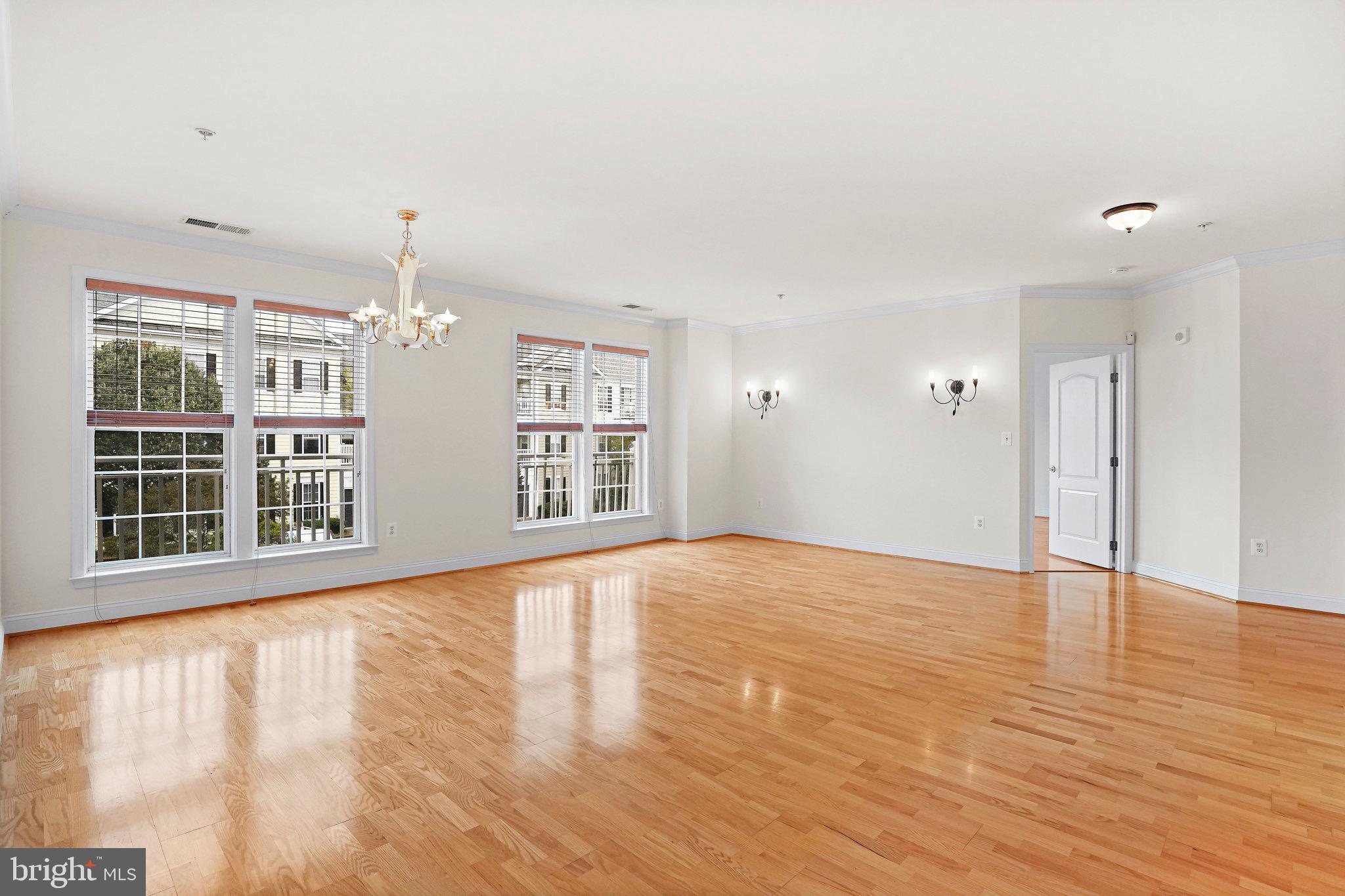 KING FARM BAILEYS COMMON - Residential