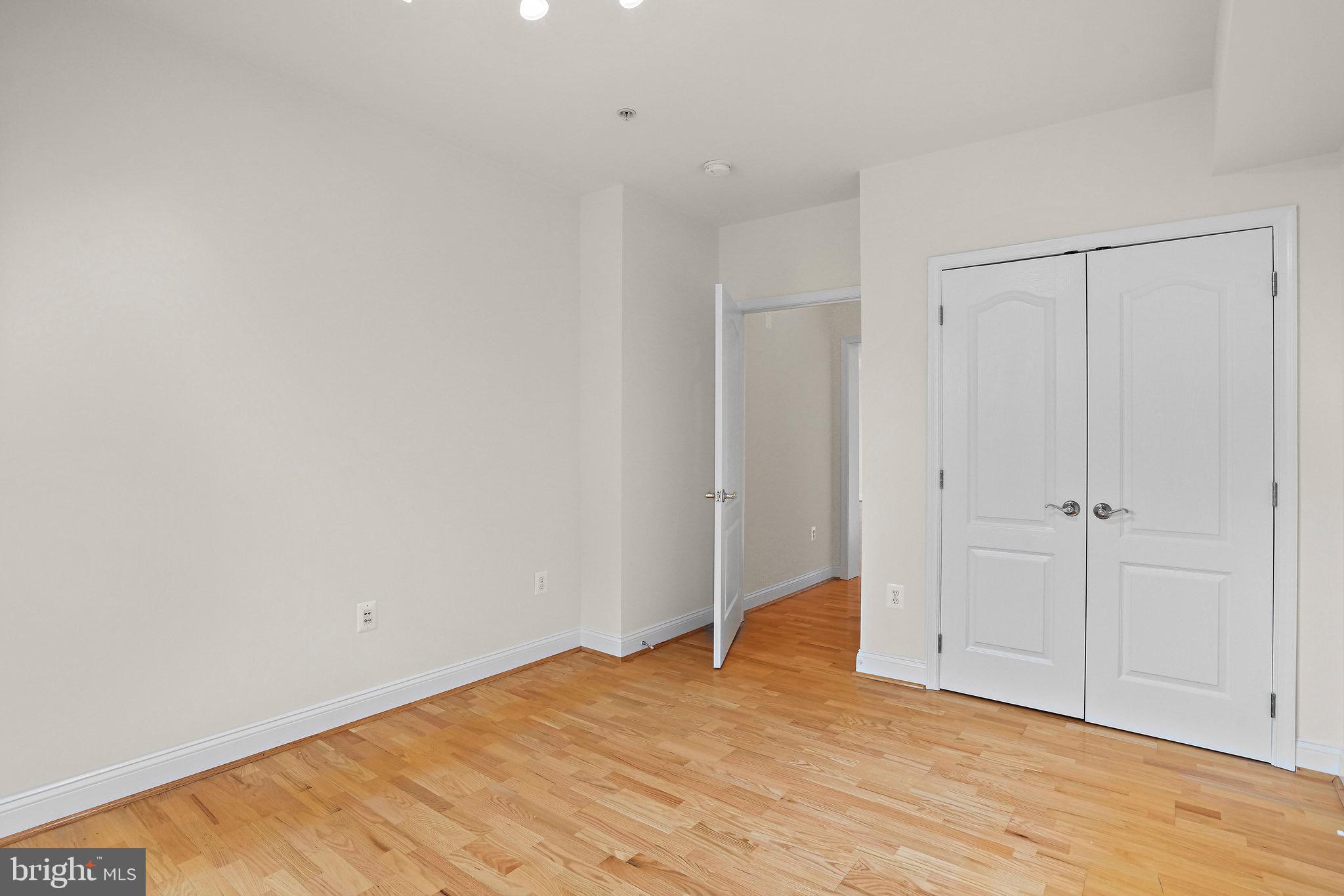 KING FARM BAILEYS COMMON - Residential