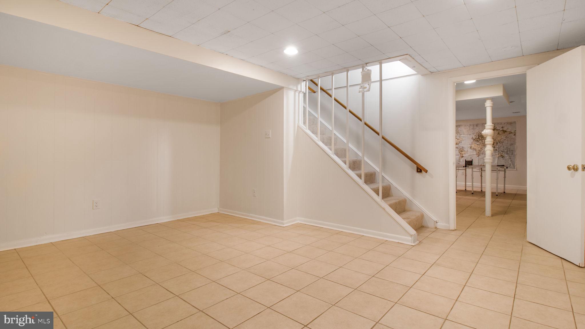 POTOMAC WOODS - Residential