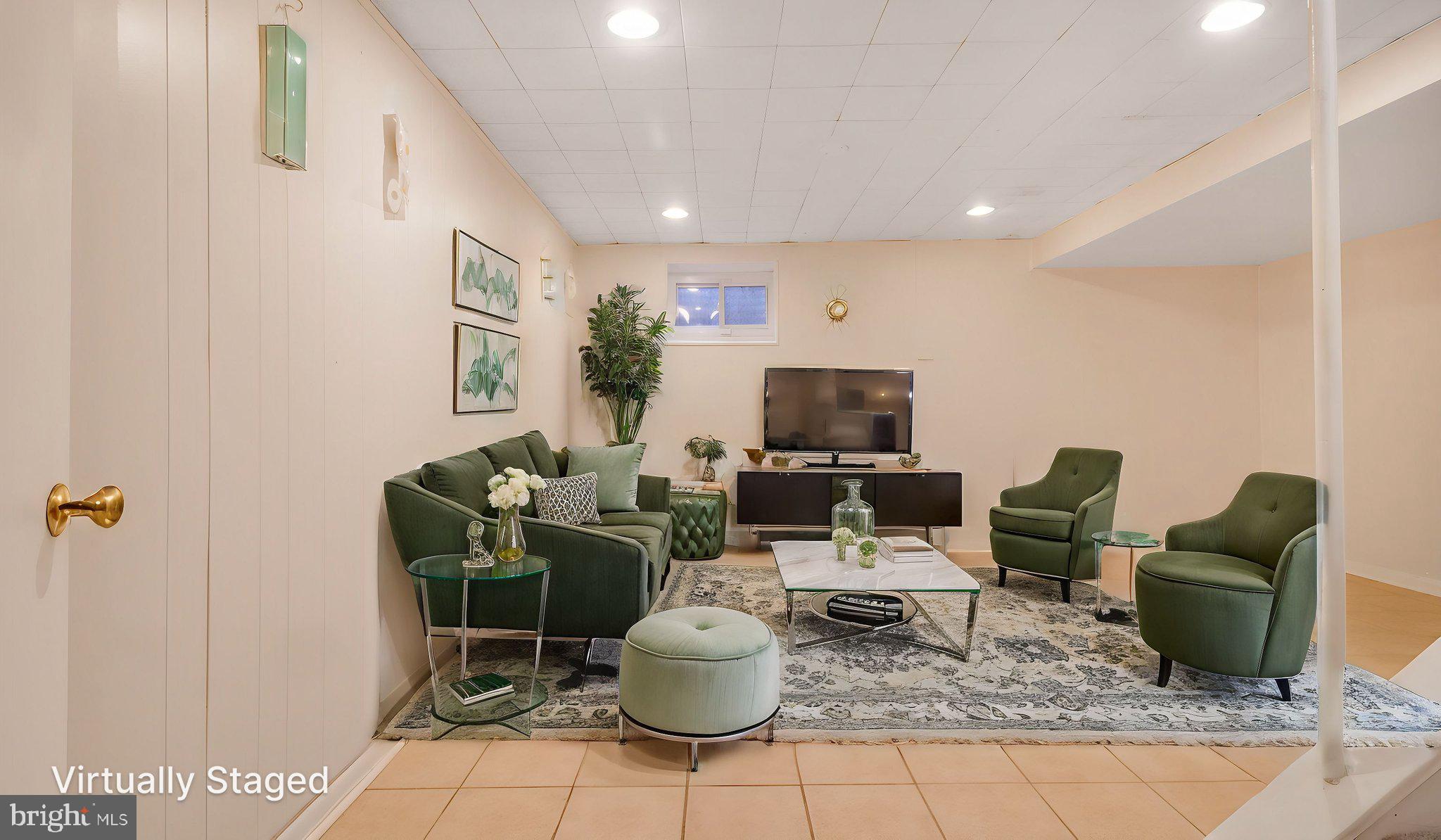 POTOMAC WOODS - Residential