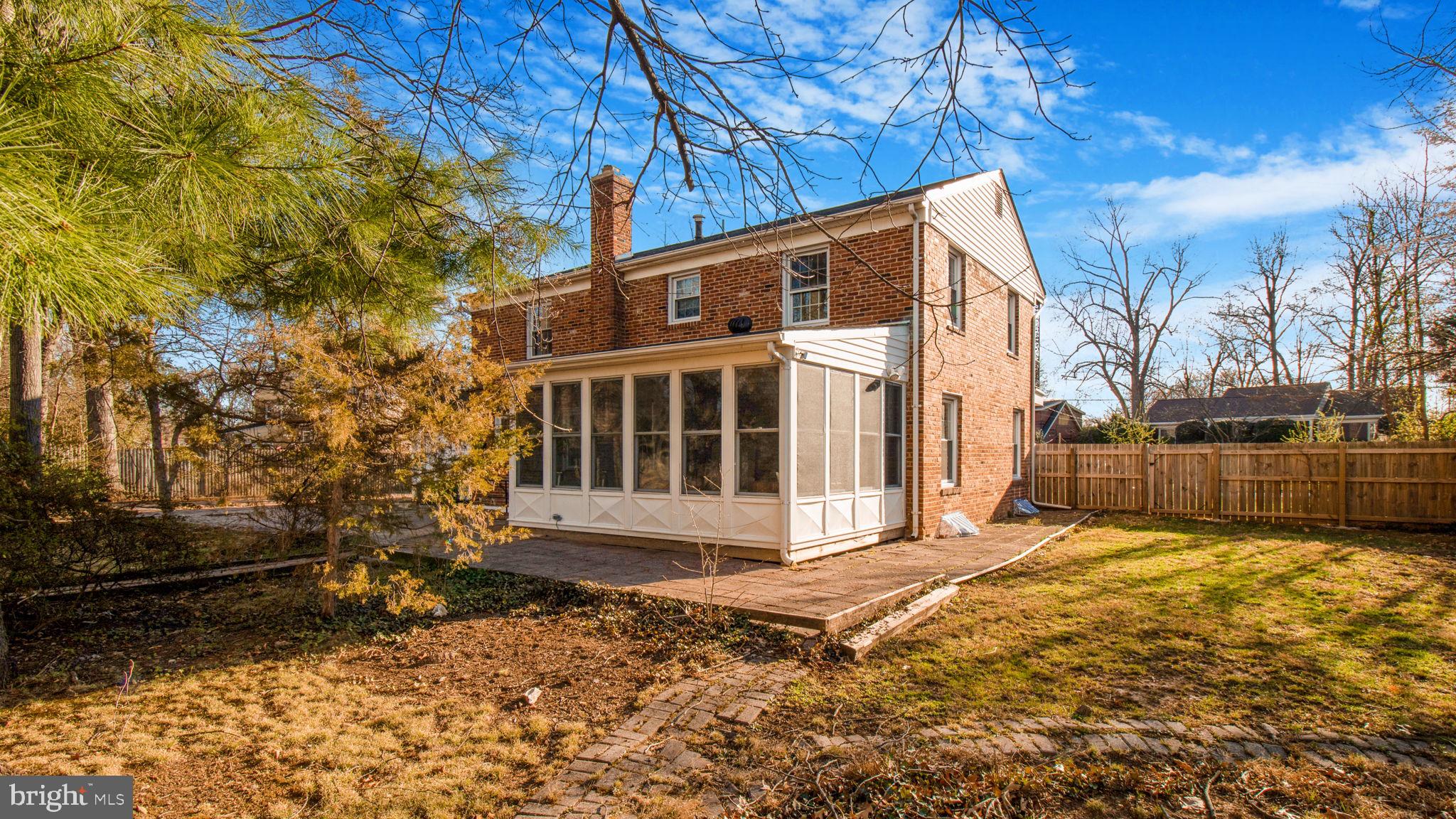 POTOMAC WOODS - Residential