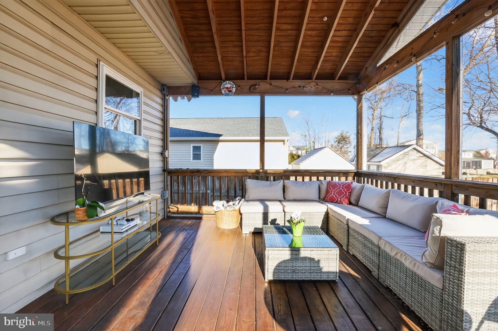 SELBY ON THE BAY - Residential