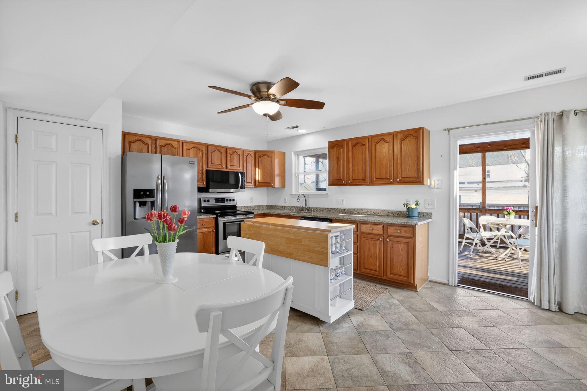 SELBY ON THE BAY - Residential