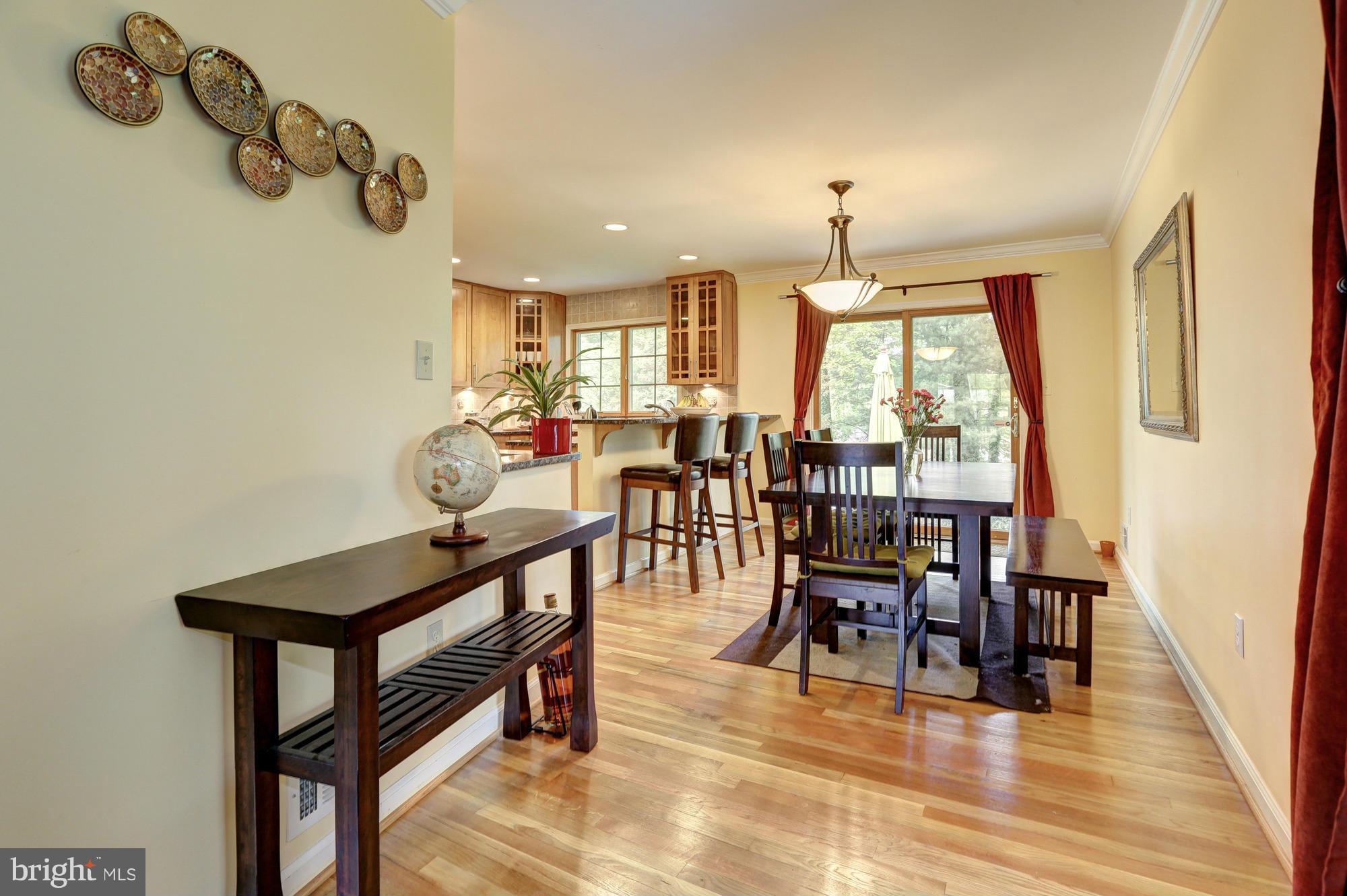 MANOR WOODS - Residential