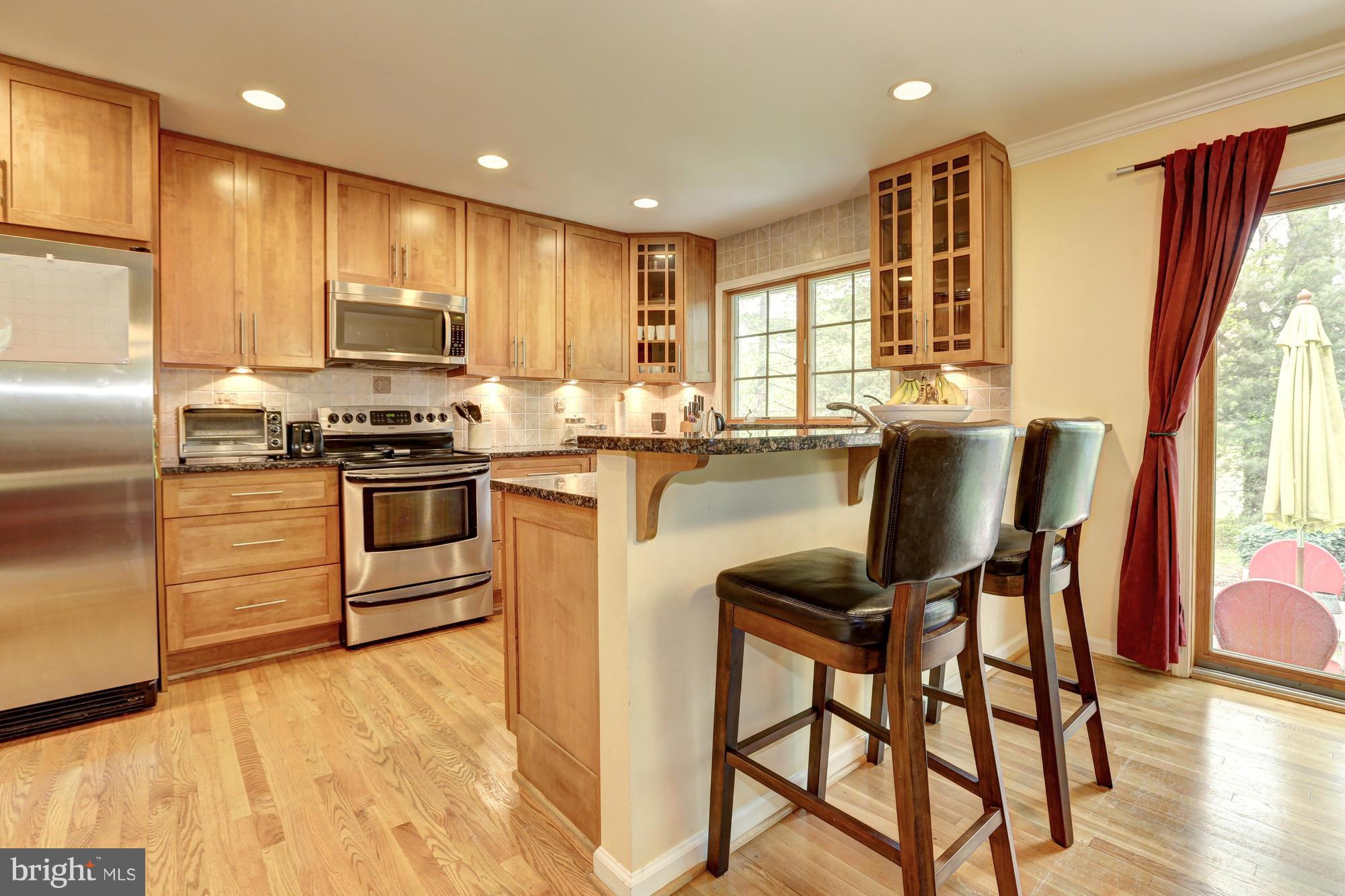 MANOR WOODS - Residential