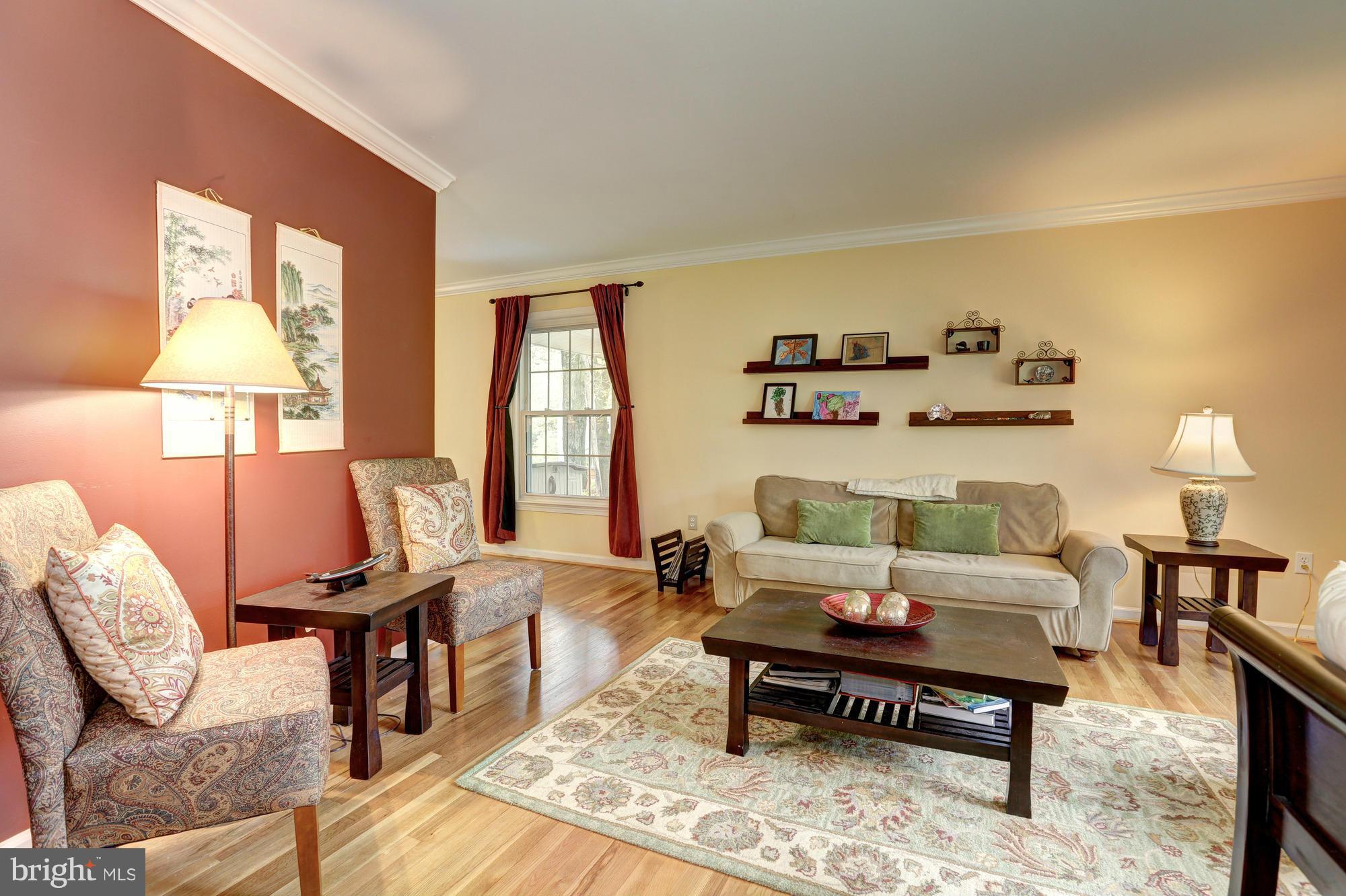 MANOR WOODS - Residential