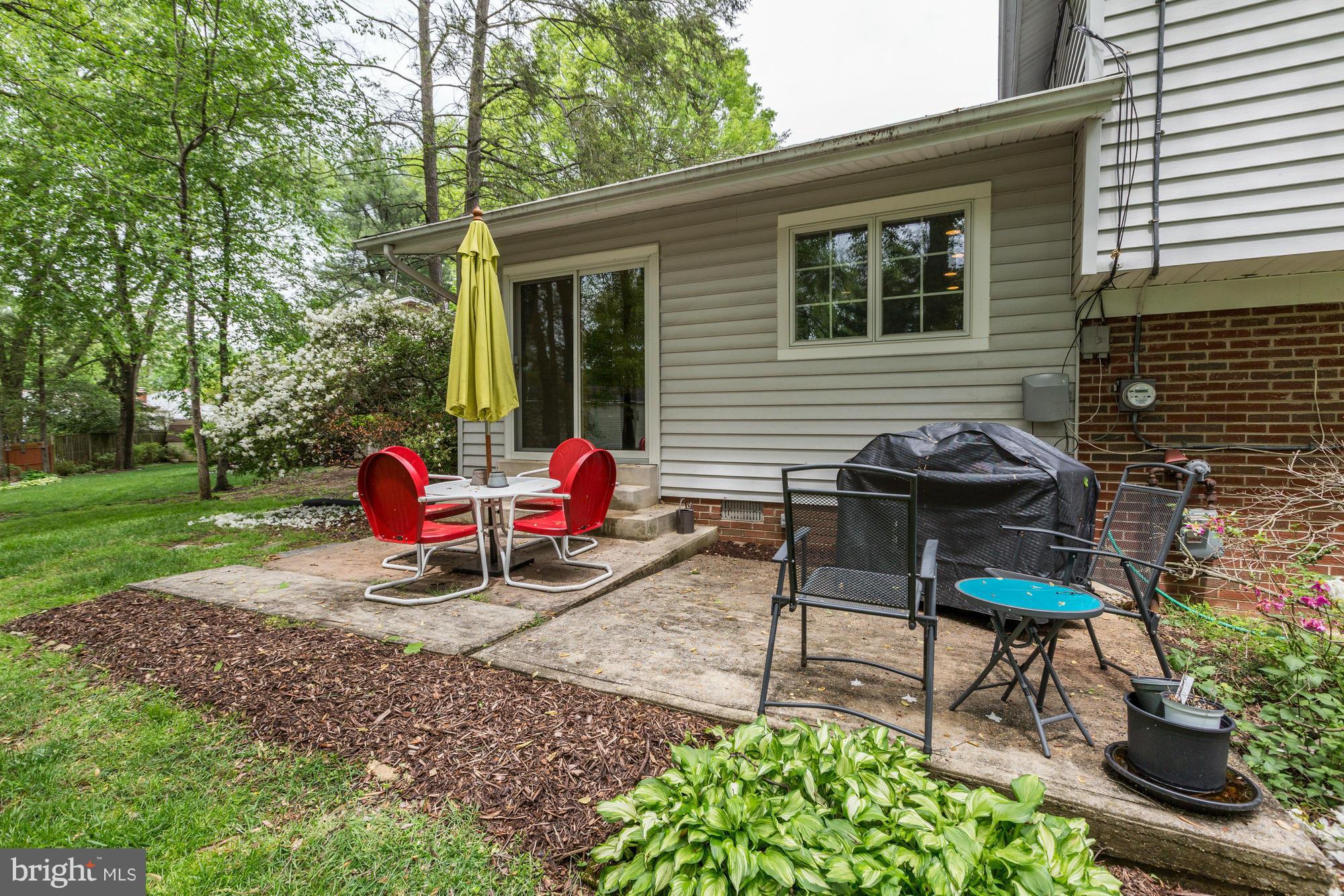 MANOR WOODS - Residential