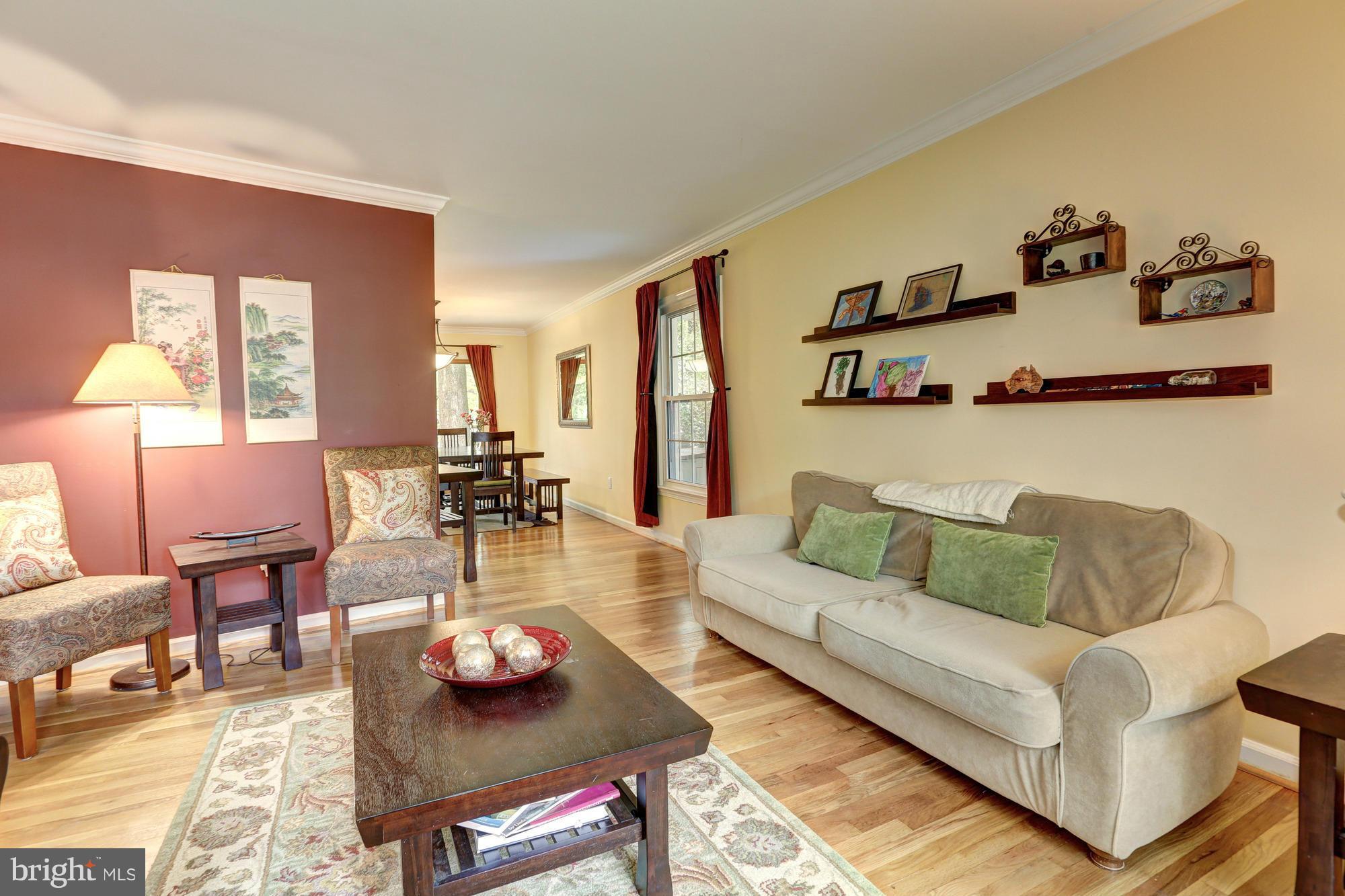 MANOR WOODS - Residential