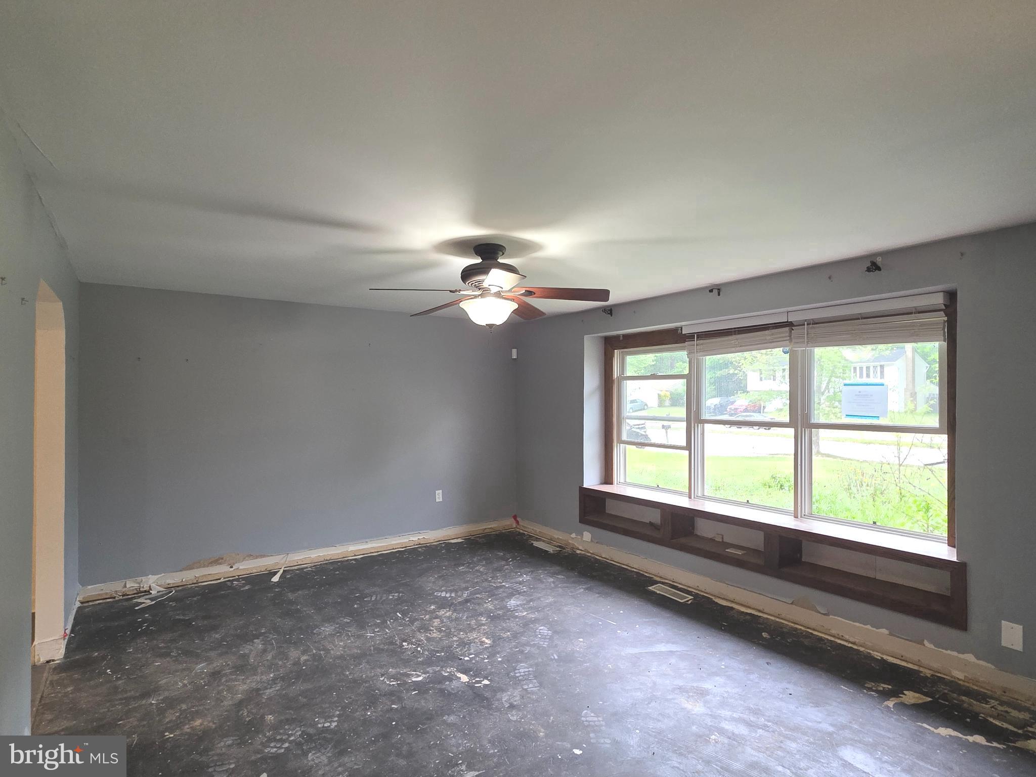 2684 PINEWOOD DRIVE
