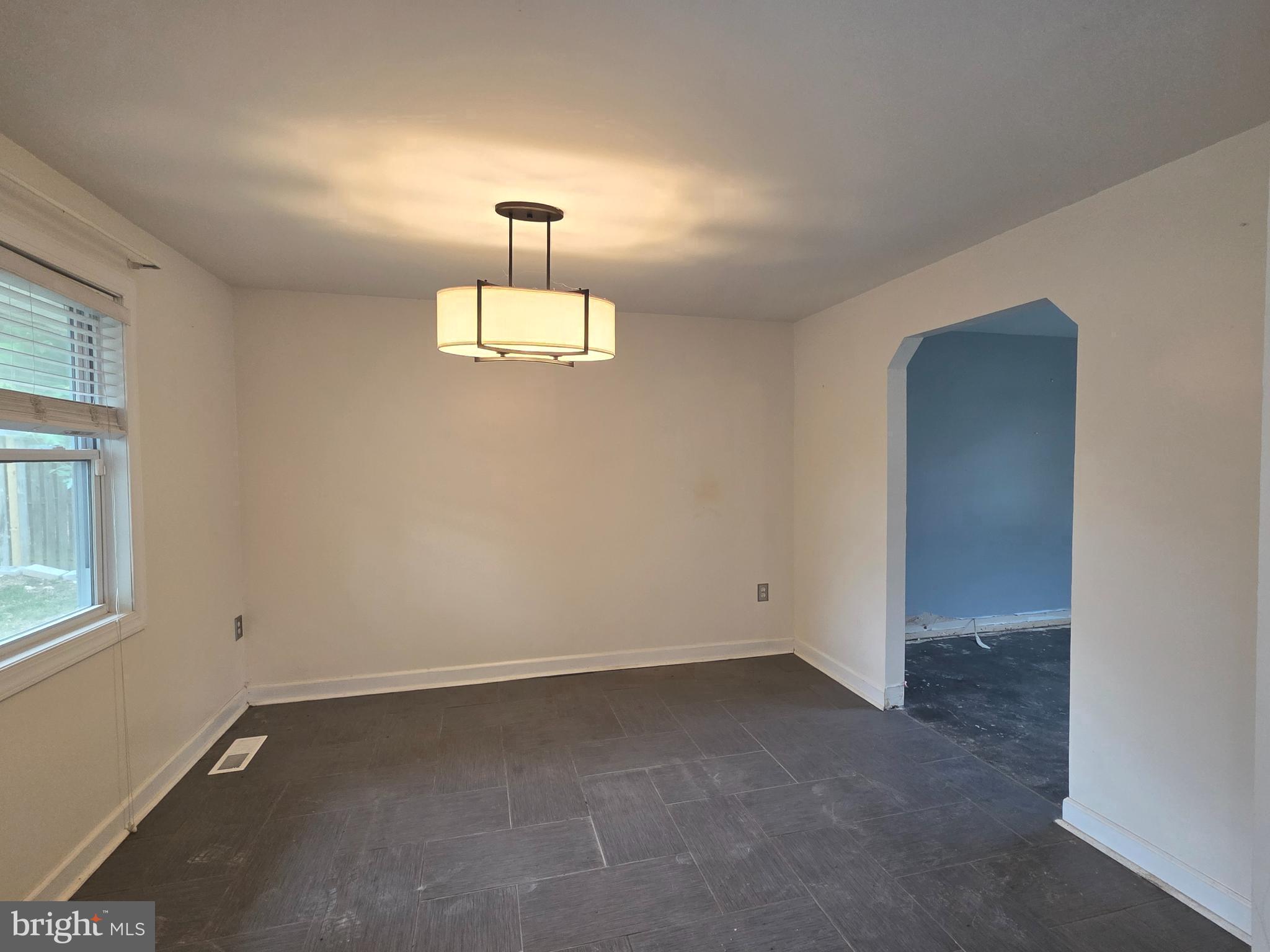2684 PINEWOOD DRIVE