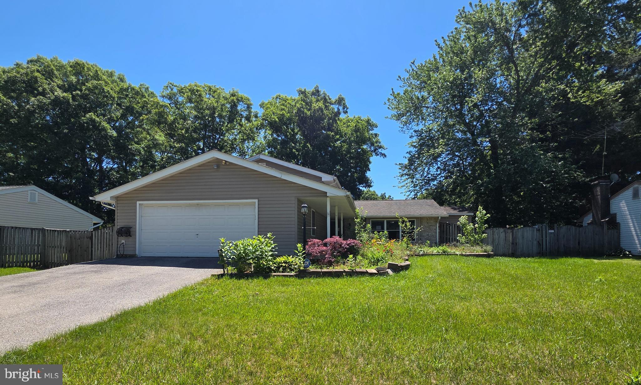 2684 PINEWOOD DRIVE