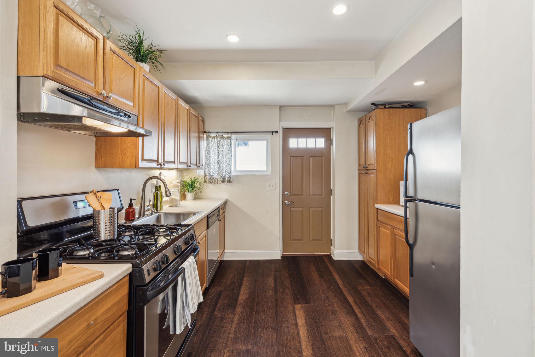 FAIRMOUNT - Residential