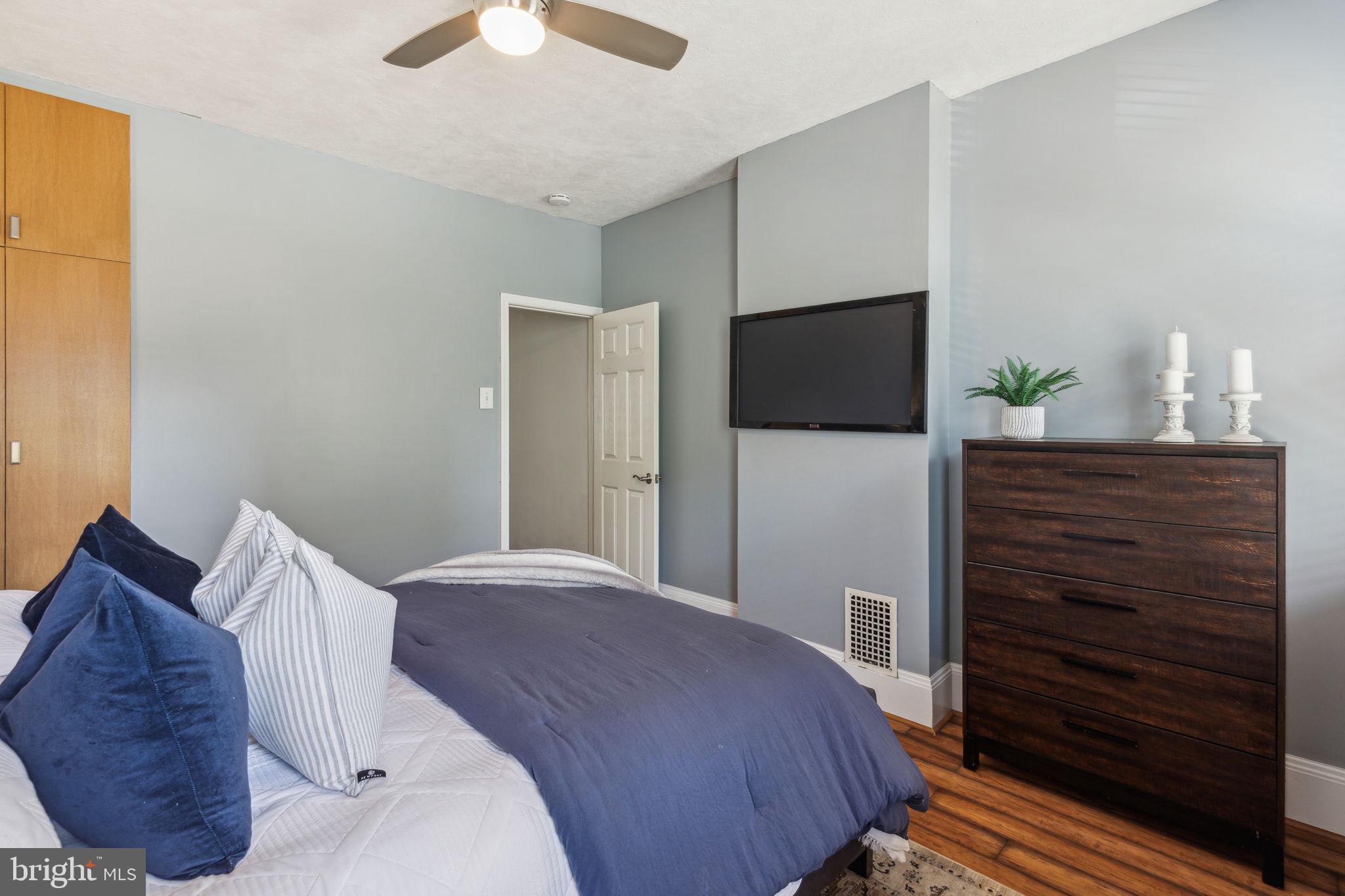 FAIRMOUNT - Residential