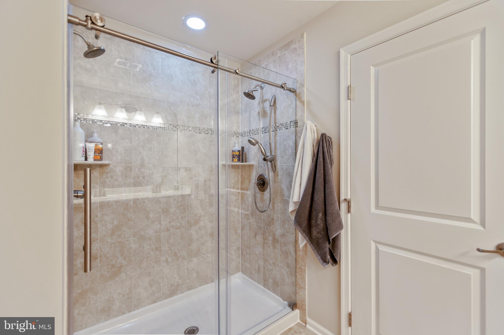 BOLTON HILL - Residential