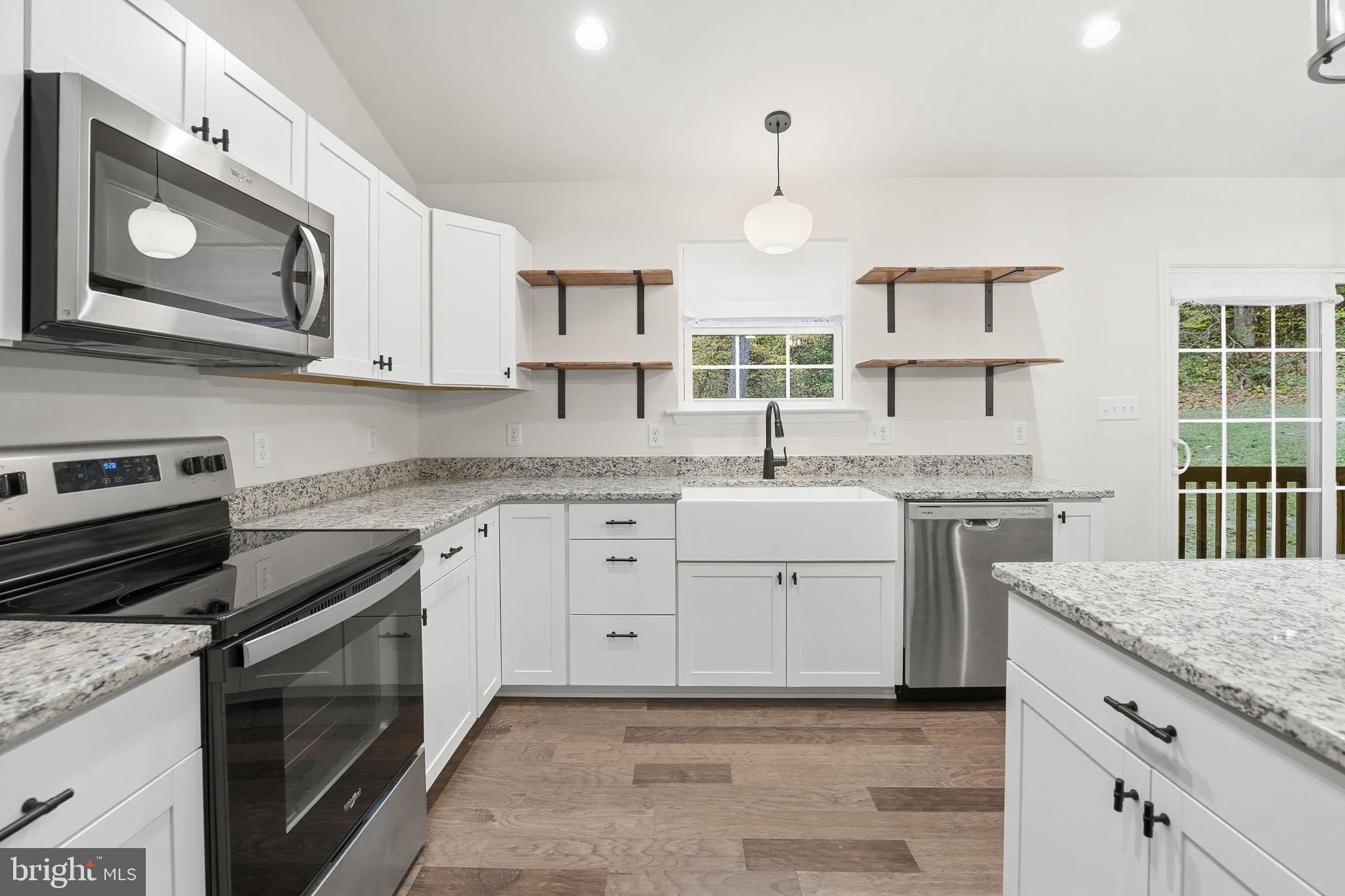 UPPER REDOUBT HEIGHTS - Residential