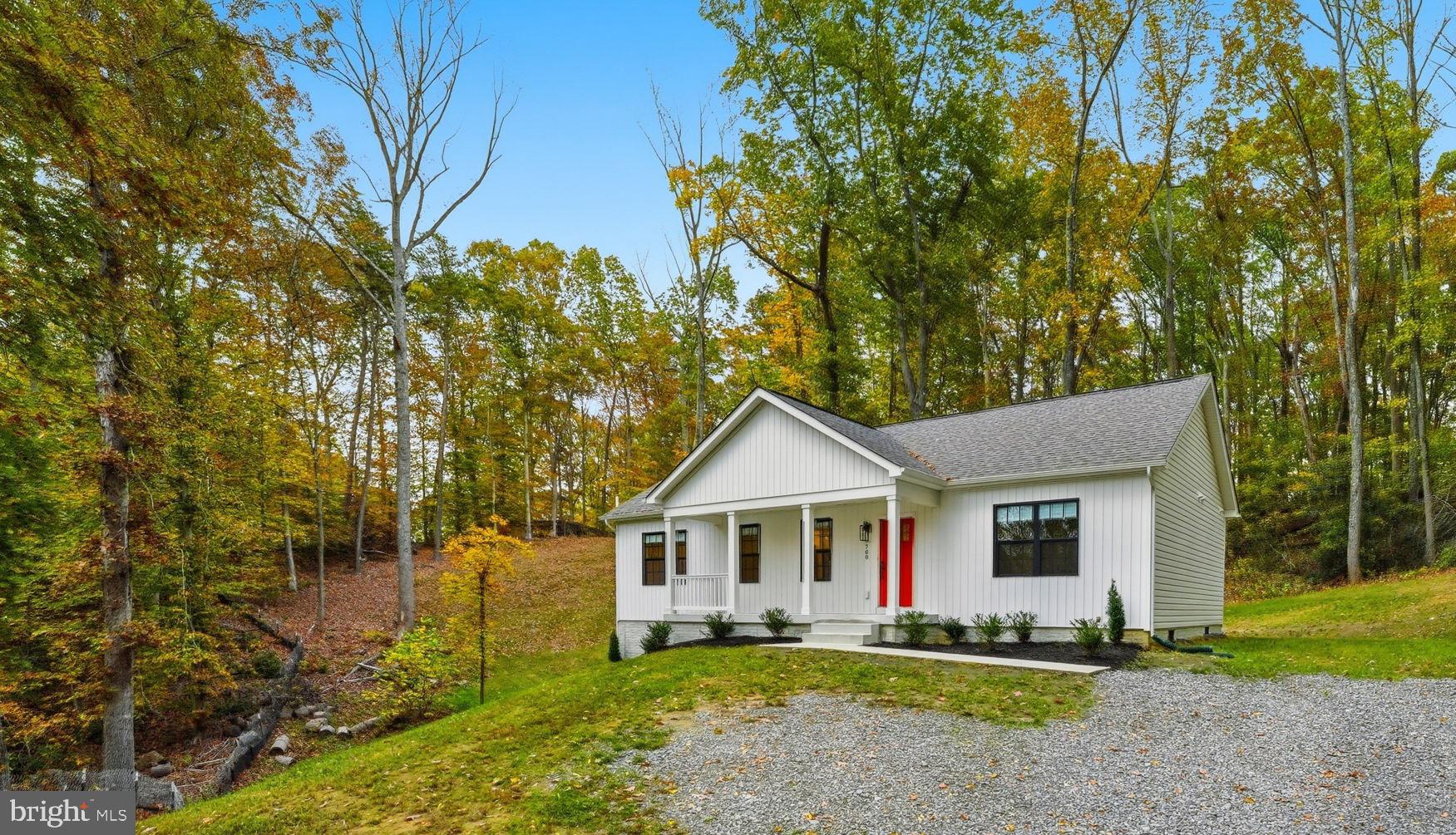 UPPER REDOUBT HEIGHTS - Residential