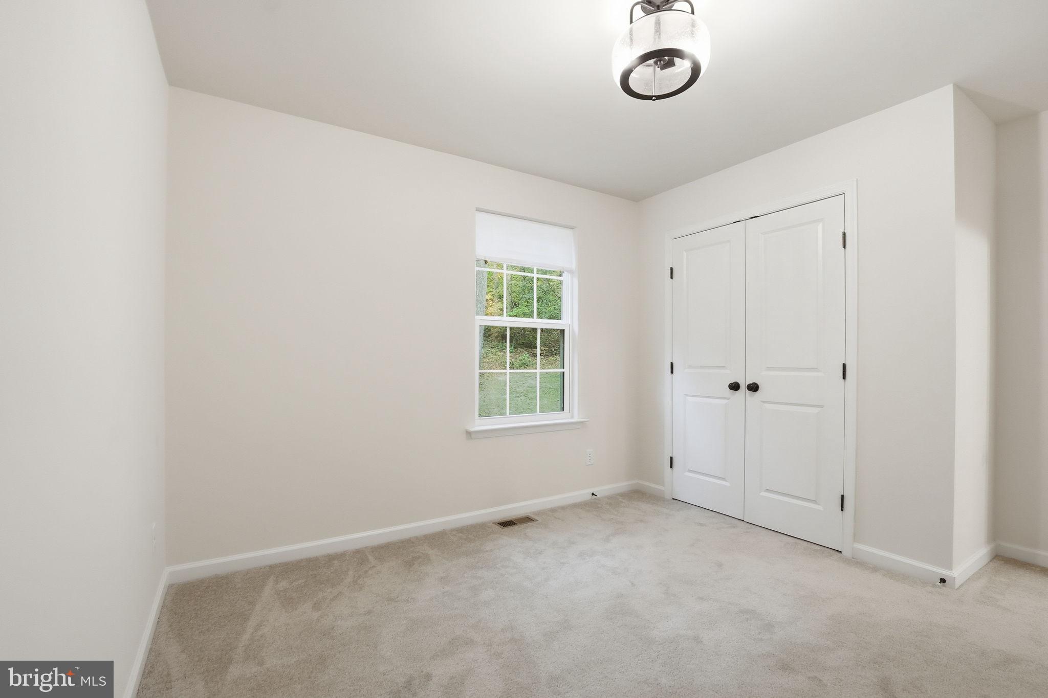 UPPER REDOUBT HEIGHTS - Residential