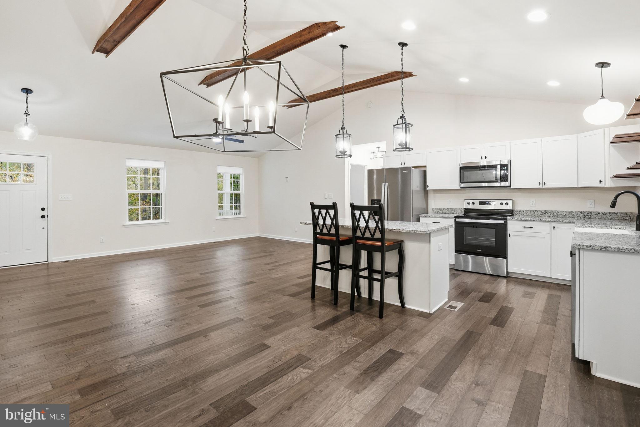 UPPER REDOUBT HEIGHTS - Residential